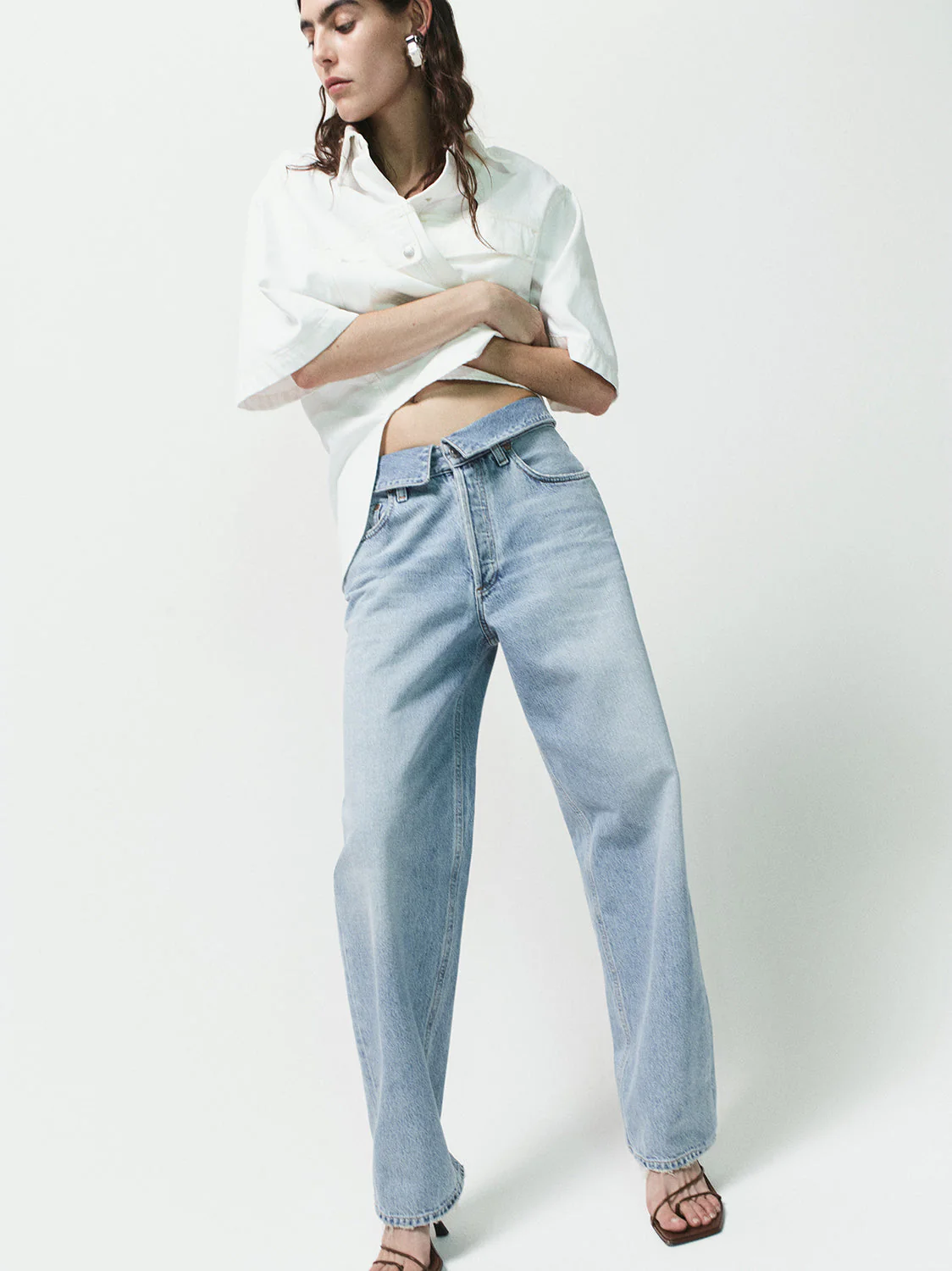 AGOLDE Echo Taper Jean - Syllable Pale Vintage Indigo - Image 3