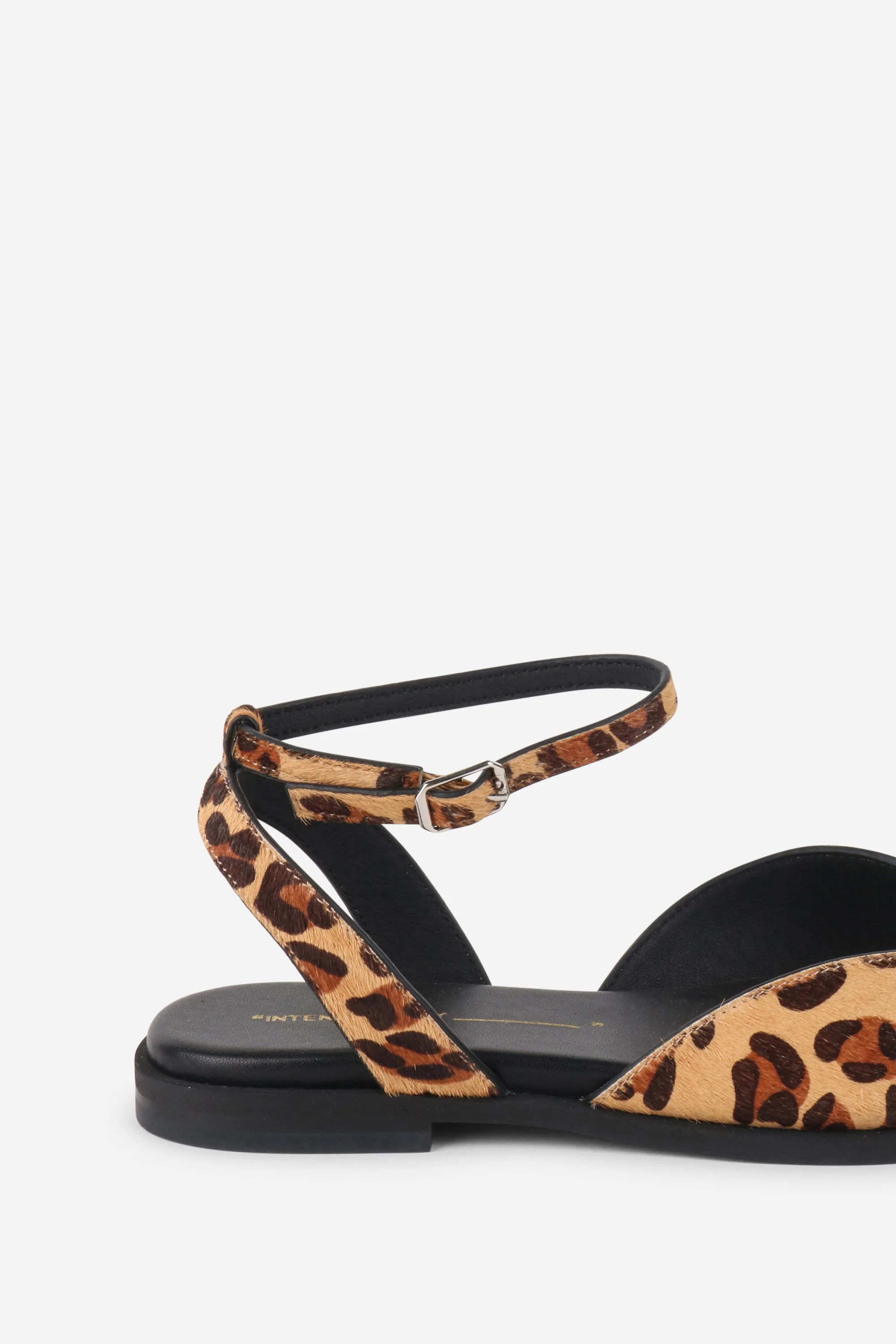 "INTENTIONALLY __________." Dive Cowhide Square Toe Sandal - Image 10