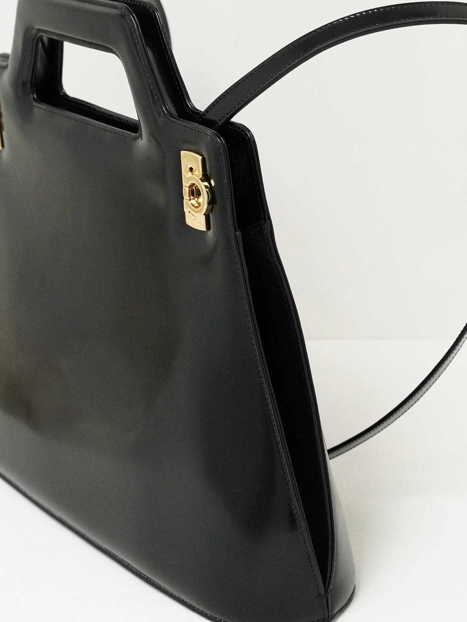 Ferragamo Wanda Handbag - Black - Image 3