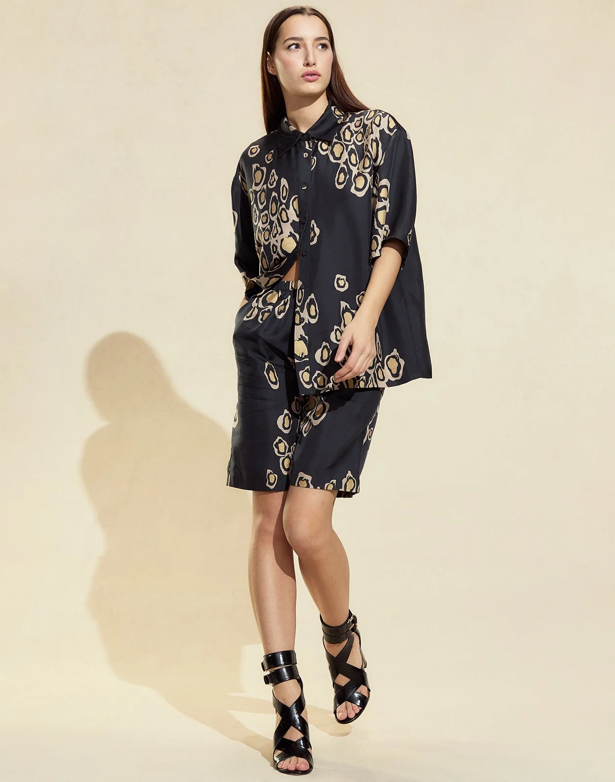 Cynthia Rowley Amalfi Gold Foil Shorts - Black/Gold - Image 5
