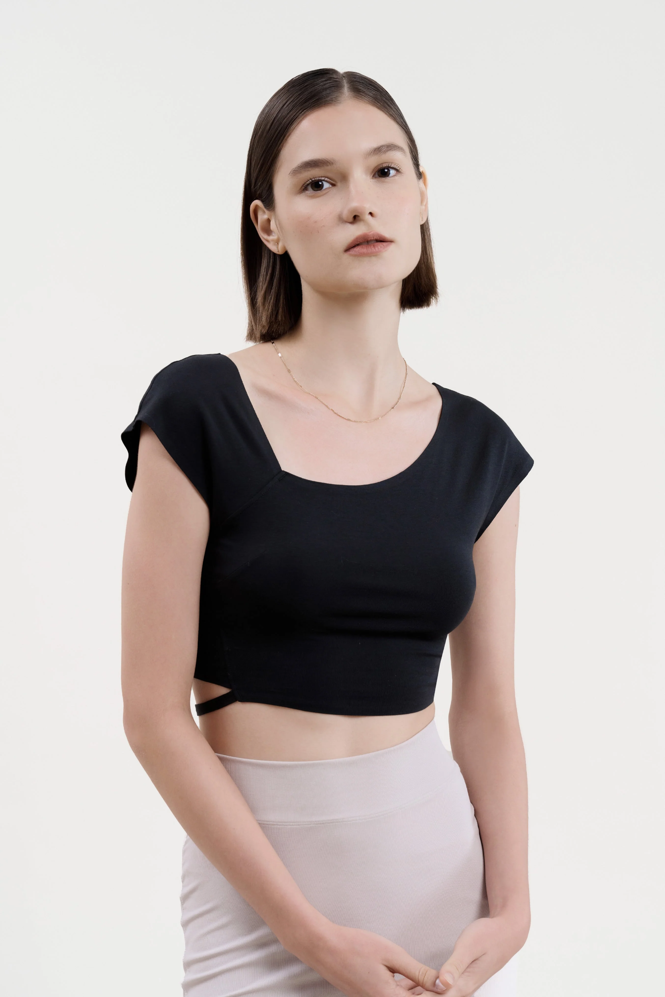 HUNDR. Fitted Cropped Top - Image 5