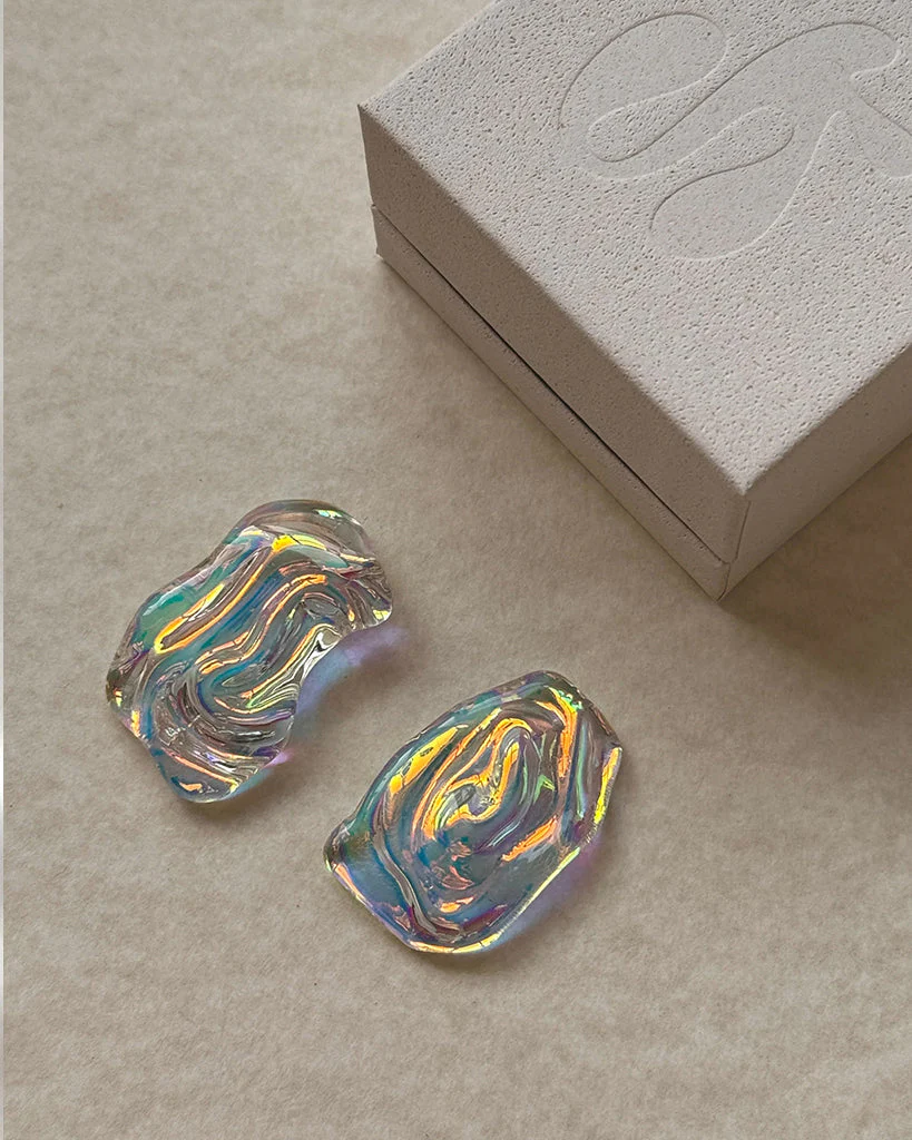 JULIE THÉVENOT Ostra Glass Earrings - Image 4