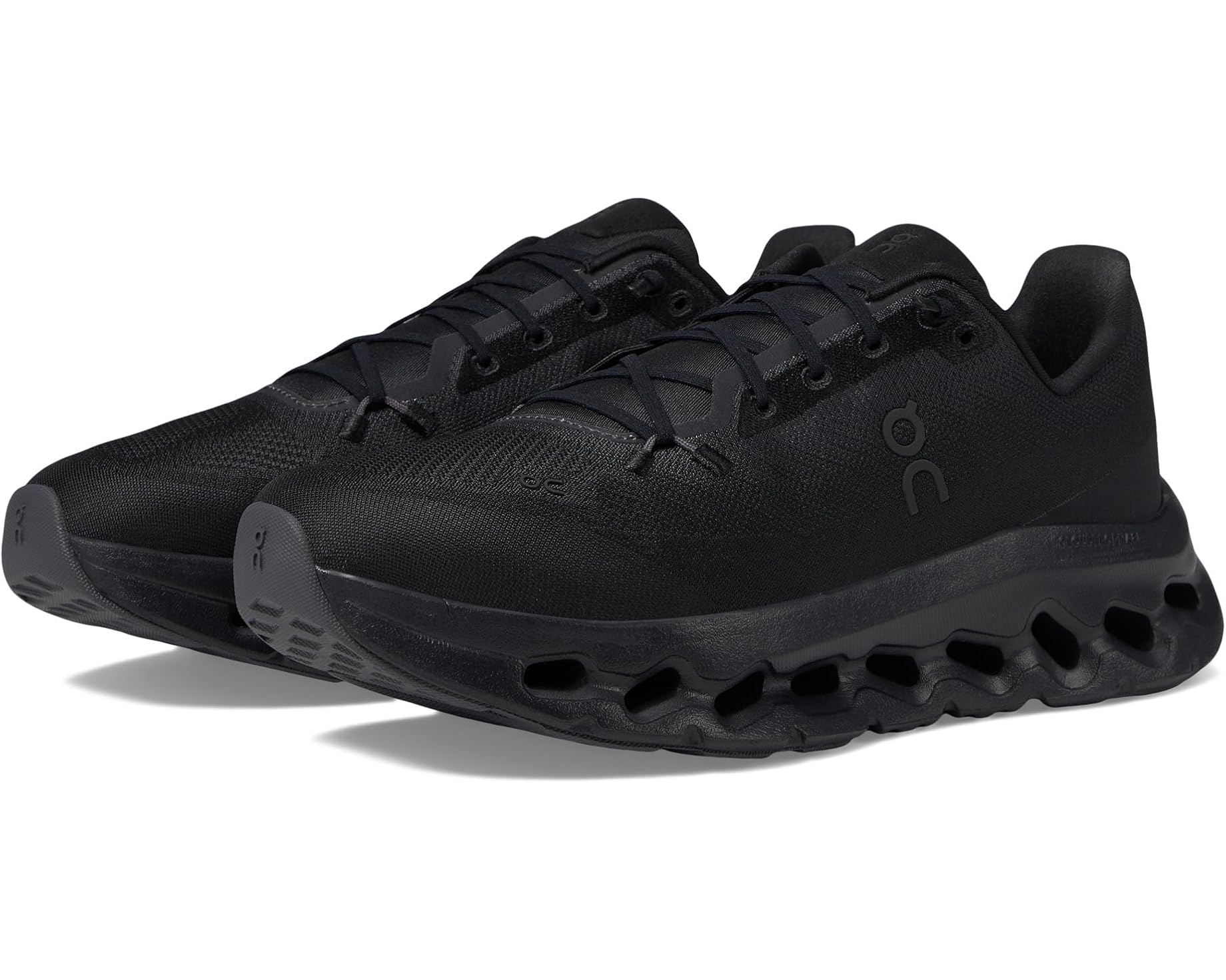 ON Running Cloudtilt Sneaker - Image 2