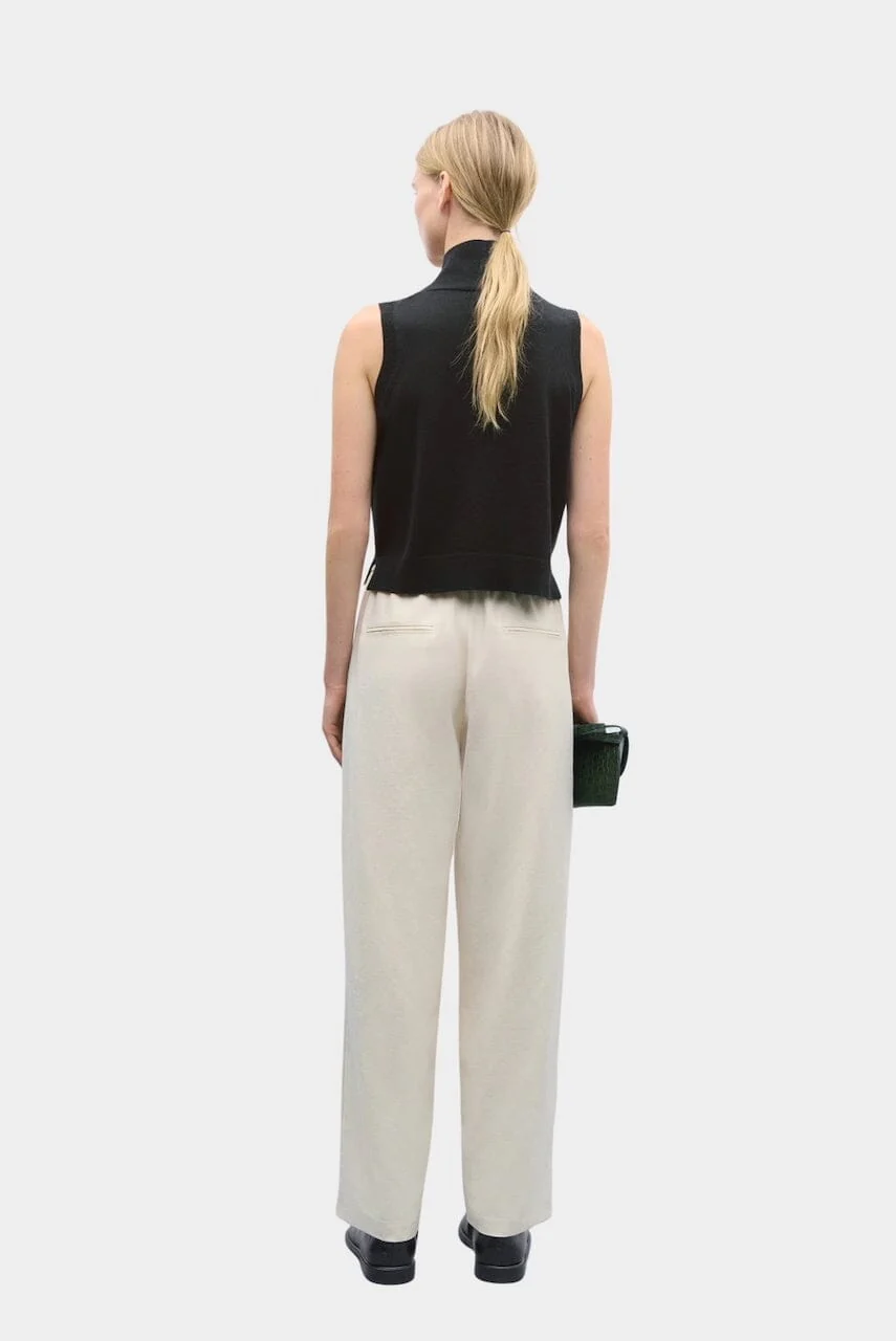 Cordera Merino Wool Waistcoat - Black - Image 3