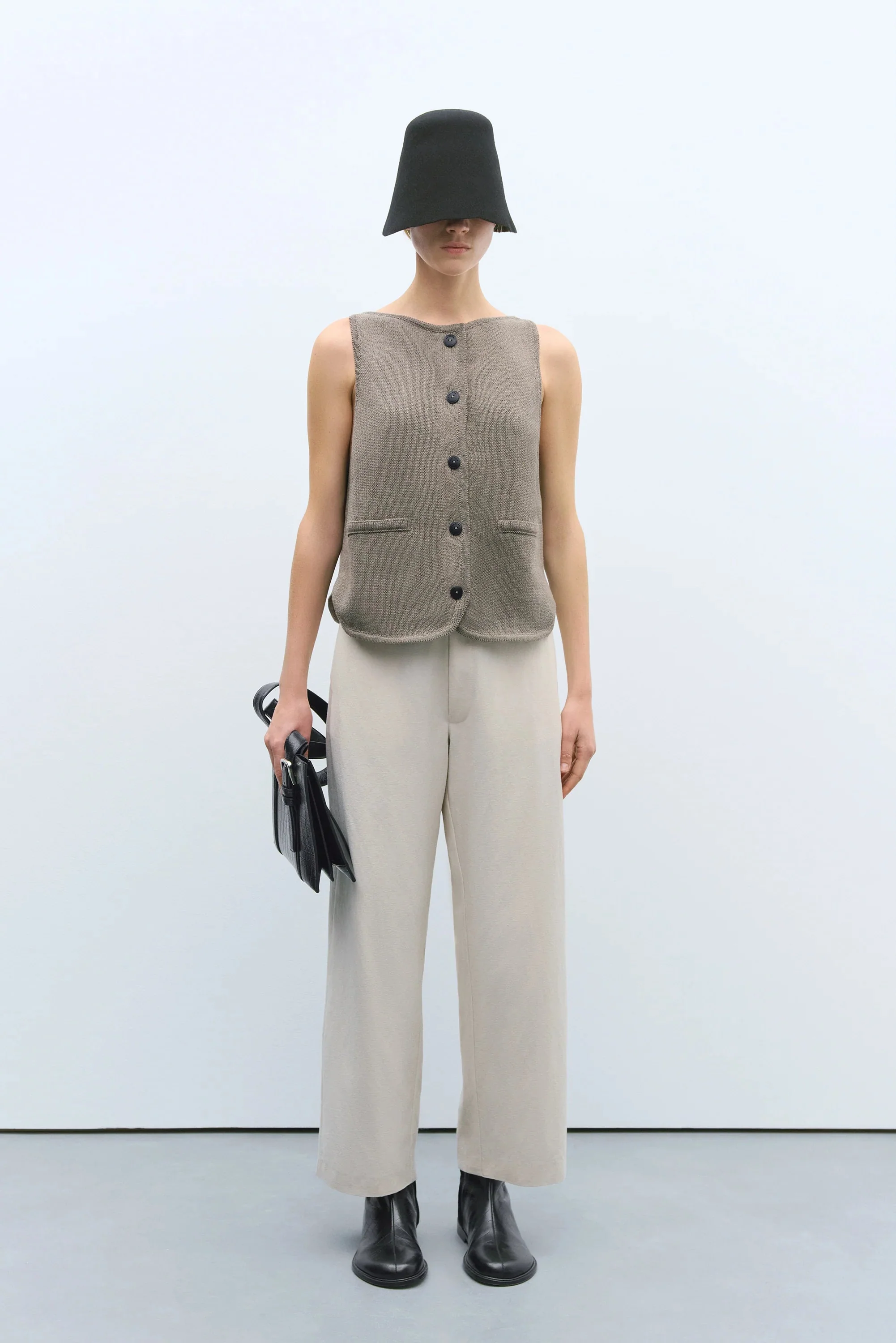 Cordera Boat Neck Waistcoat - Image 2