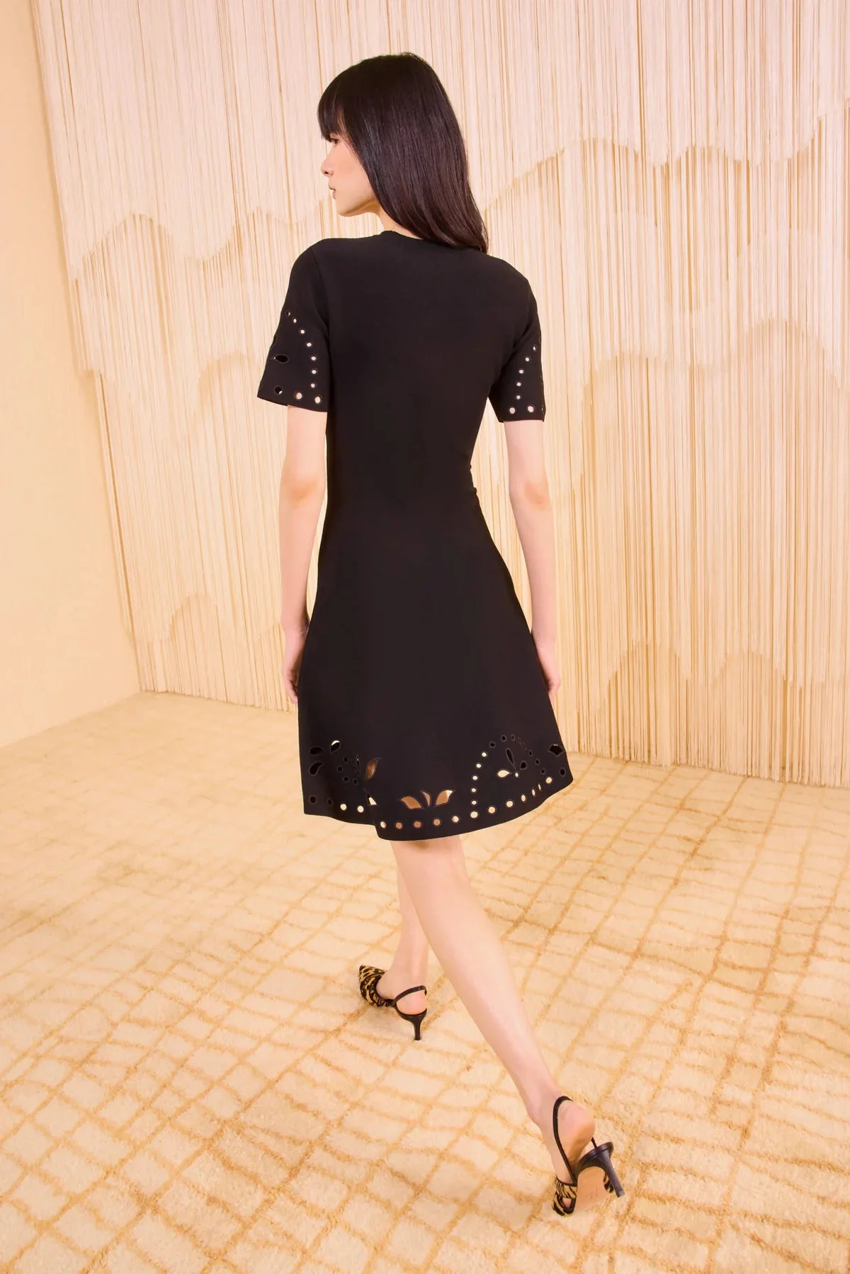Ulla Johnson Fania Short Sleeve Knit Mini Dress - Noir - Image 4