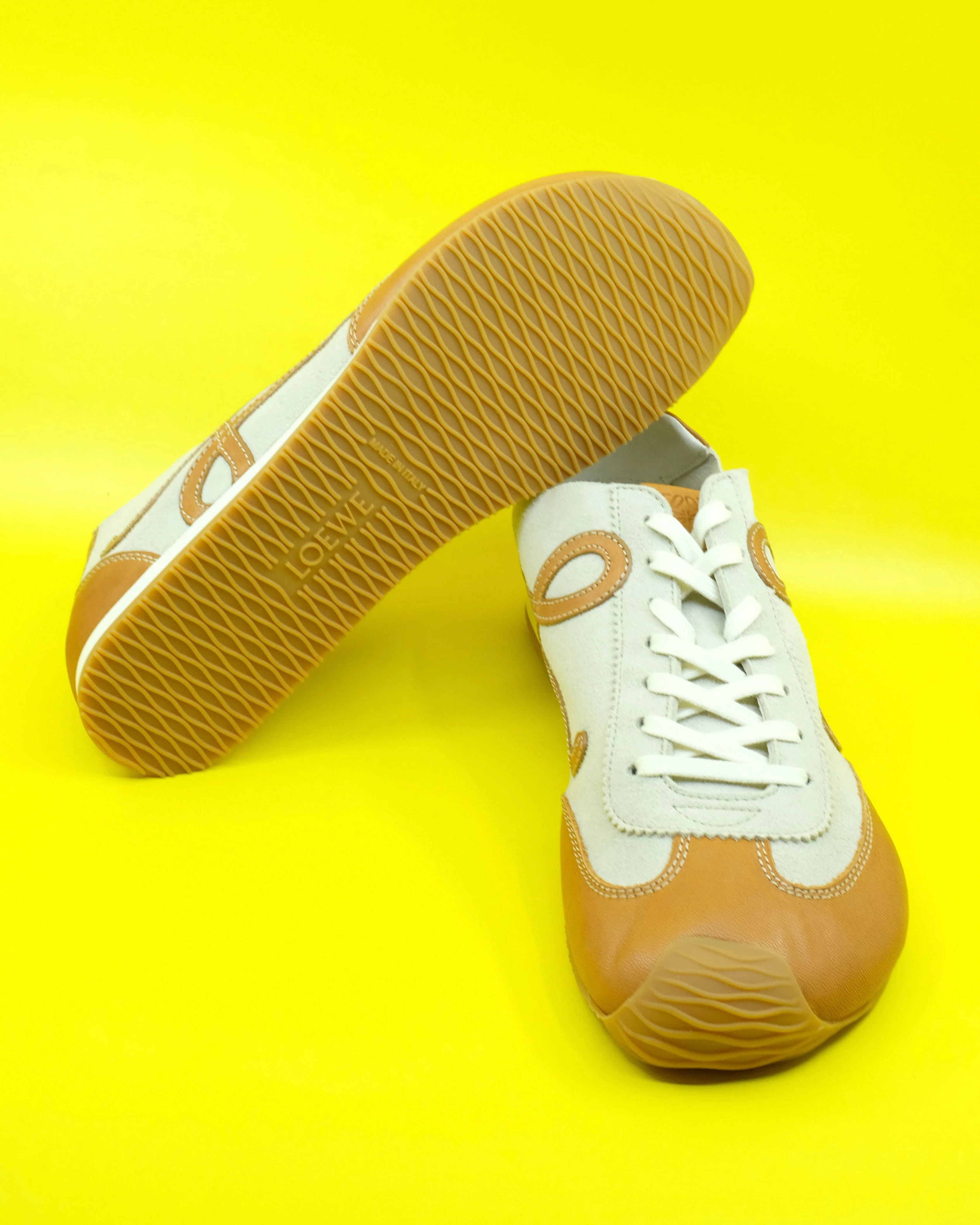 LOEWE Soft White & Tan Ballet Runner 2.0 Unlined Sneaker - Image 2