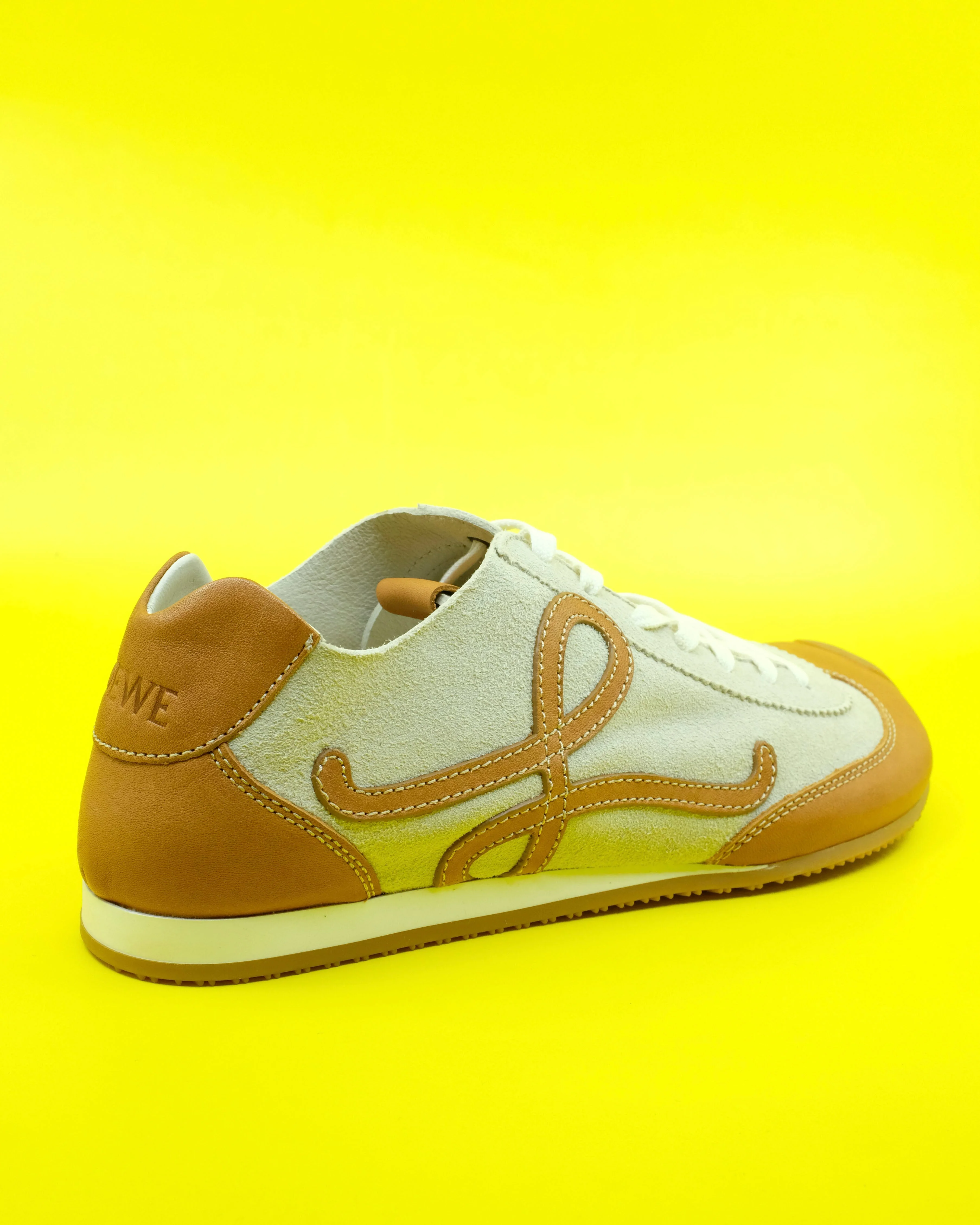 LOEWE Soft White & Tan Ballet Runner 2.0 Unlined Sneaker - Image 3