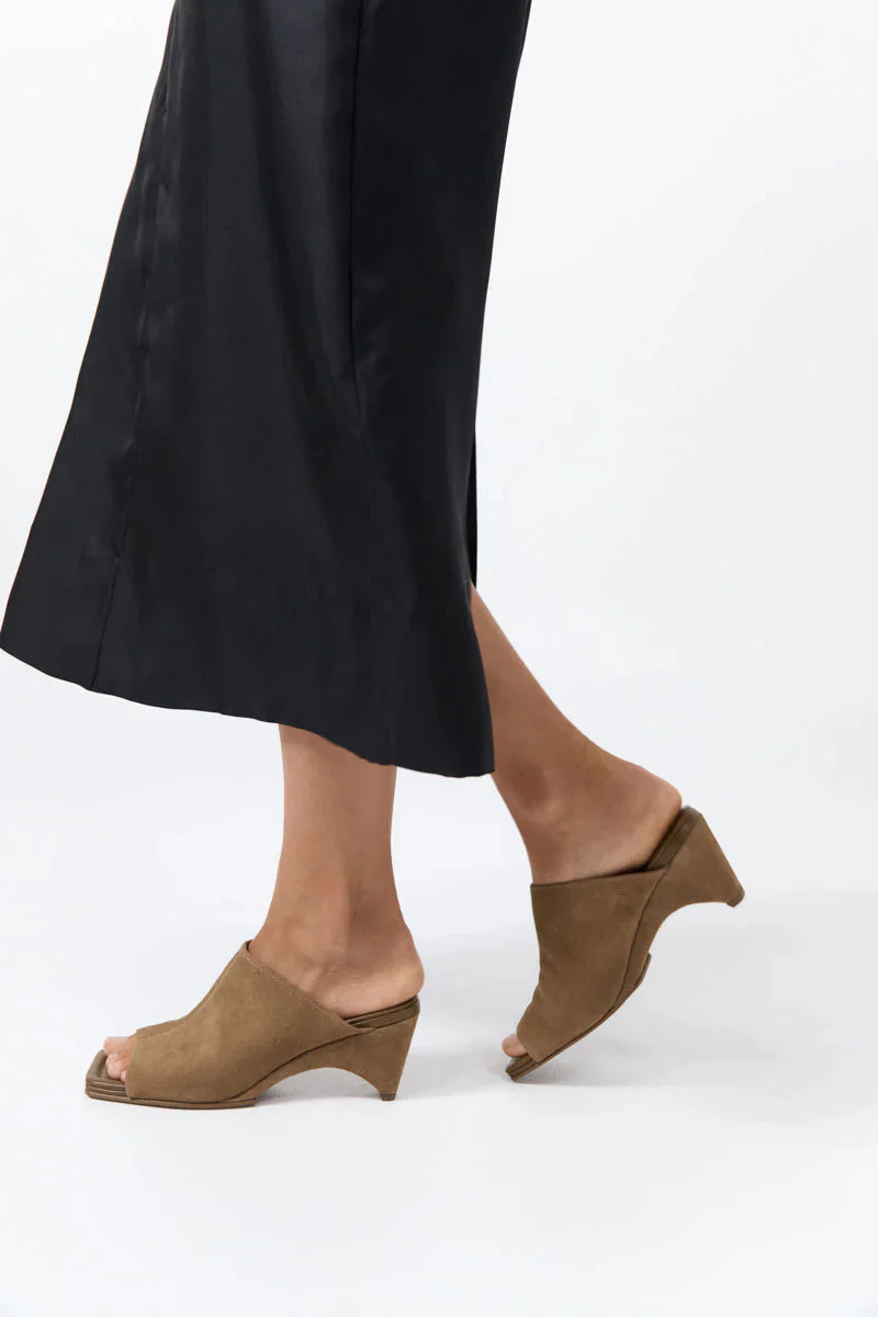 St. Agni Suede Arc Wedge - Image 2