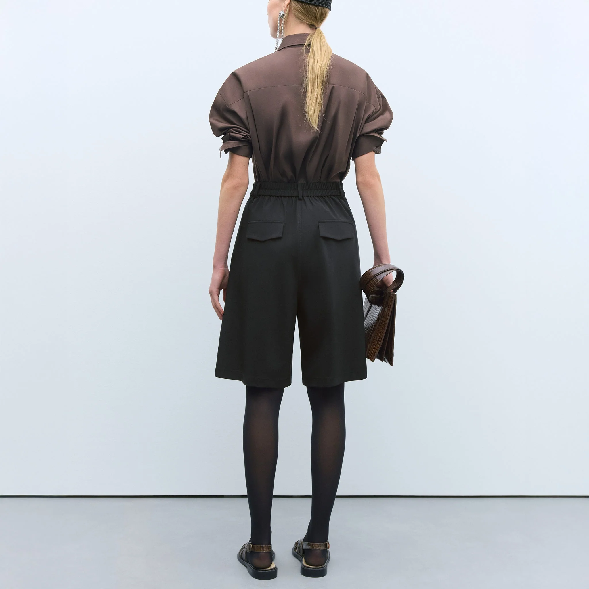 Cordera Tailoring Bermuda Shorts - Black - Image 3