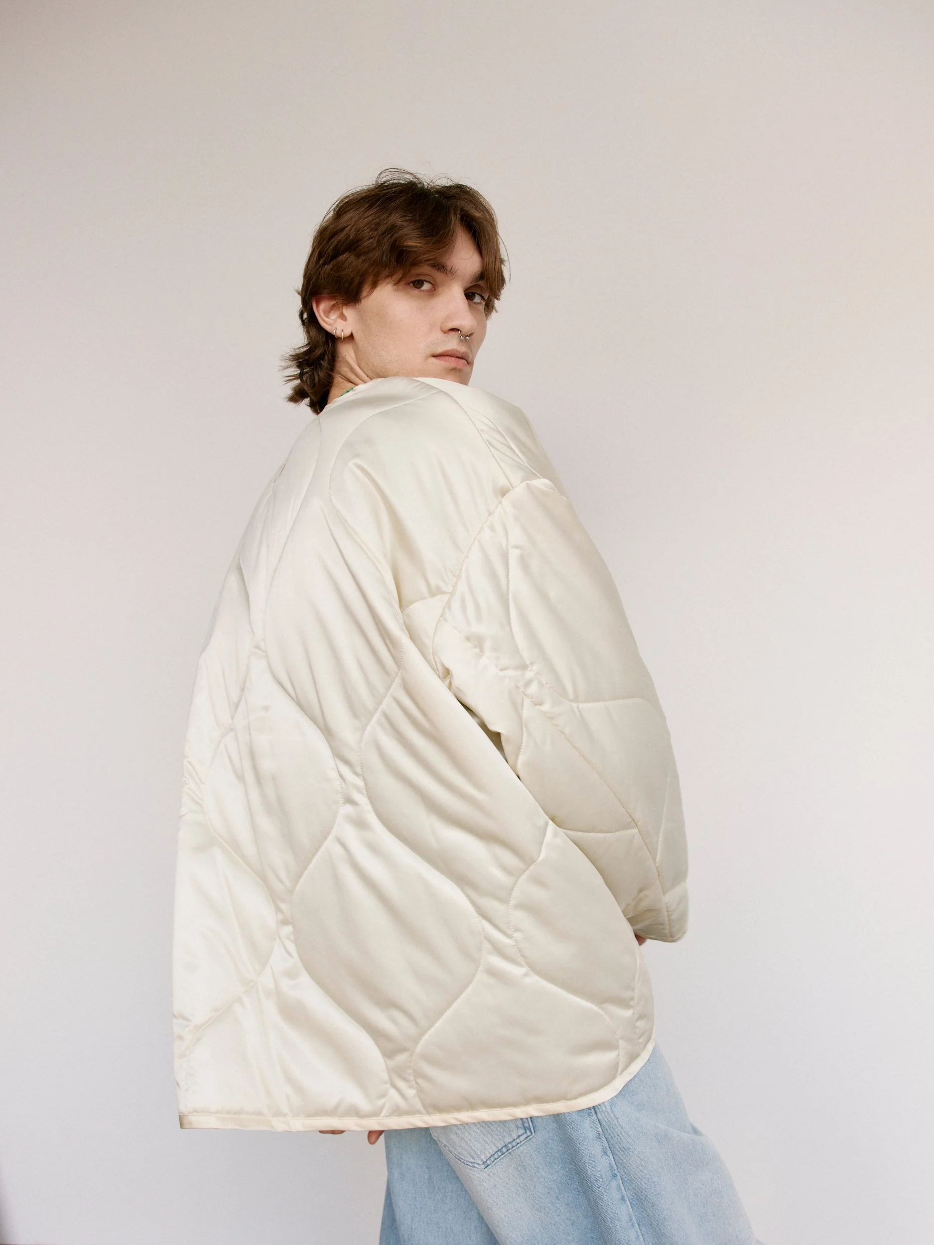 JW ANDERSON Ivory Nylon Oversized Quilted Jacket - Image 5