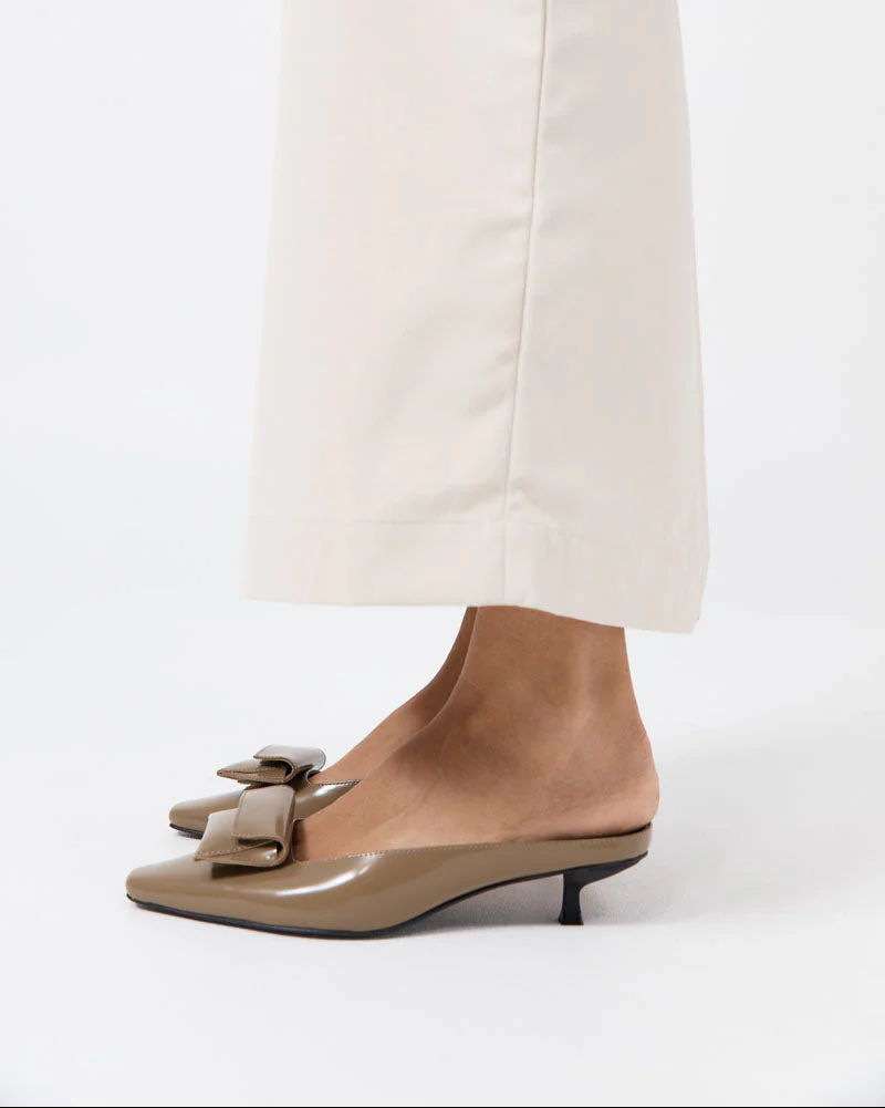 St. Agni Petit Pouch Heel - Image 2