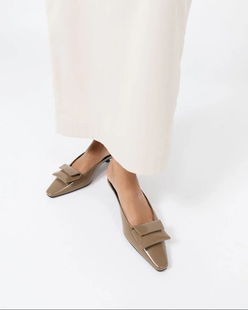 St. Agni Petit Pouch Heel - Image 3