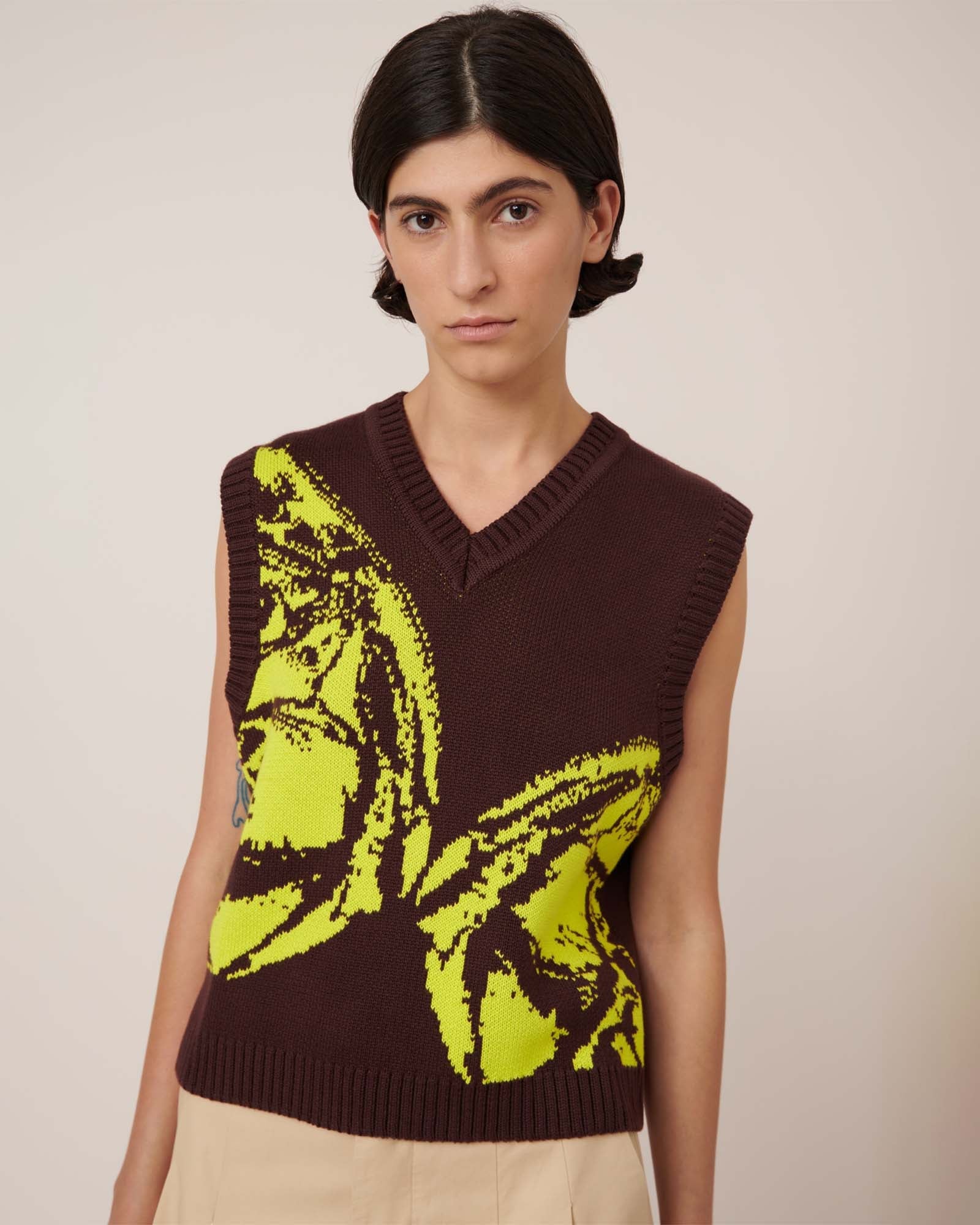 Kowtow Wingspan Vest - Mahogany - Image 3