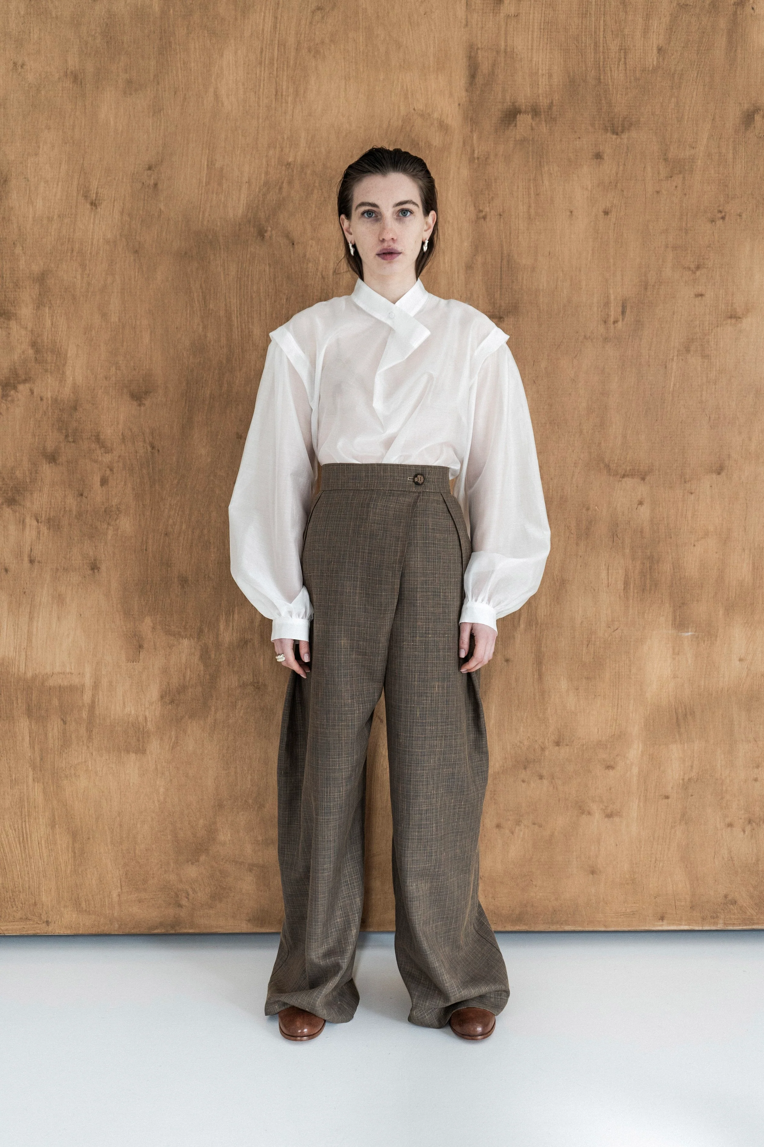 K M by L A N G E Tuman Cross Over Silky Blouse - Image 11
