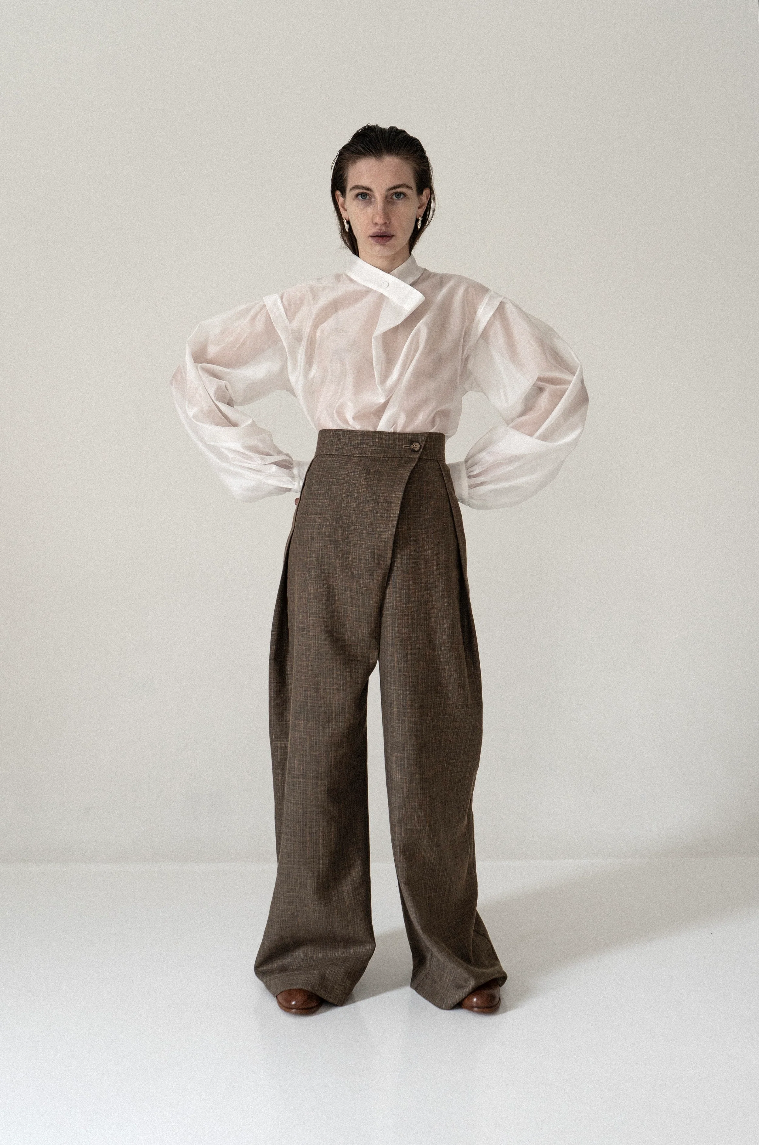 K M by L A N G E Tuman Cross Over Silky Blouse - Image 9