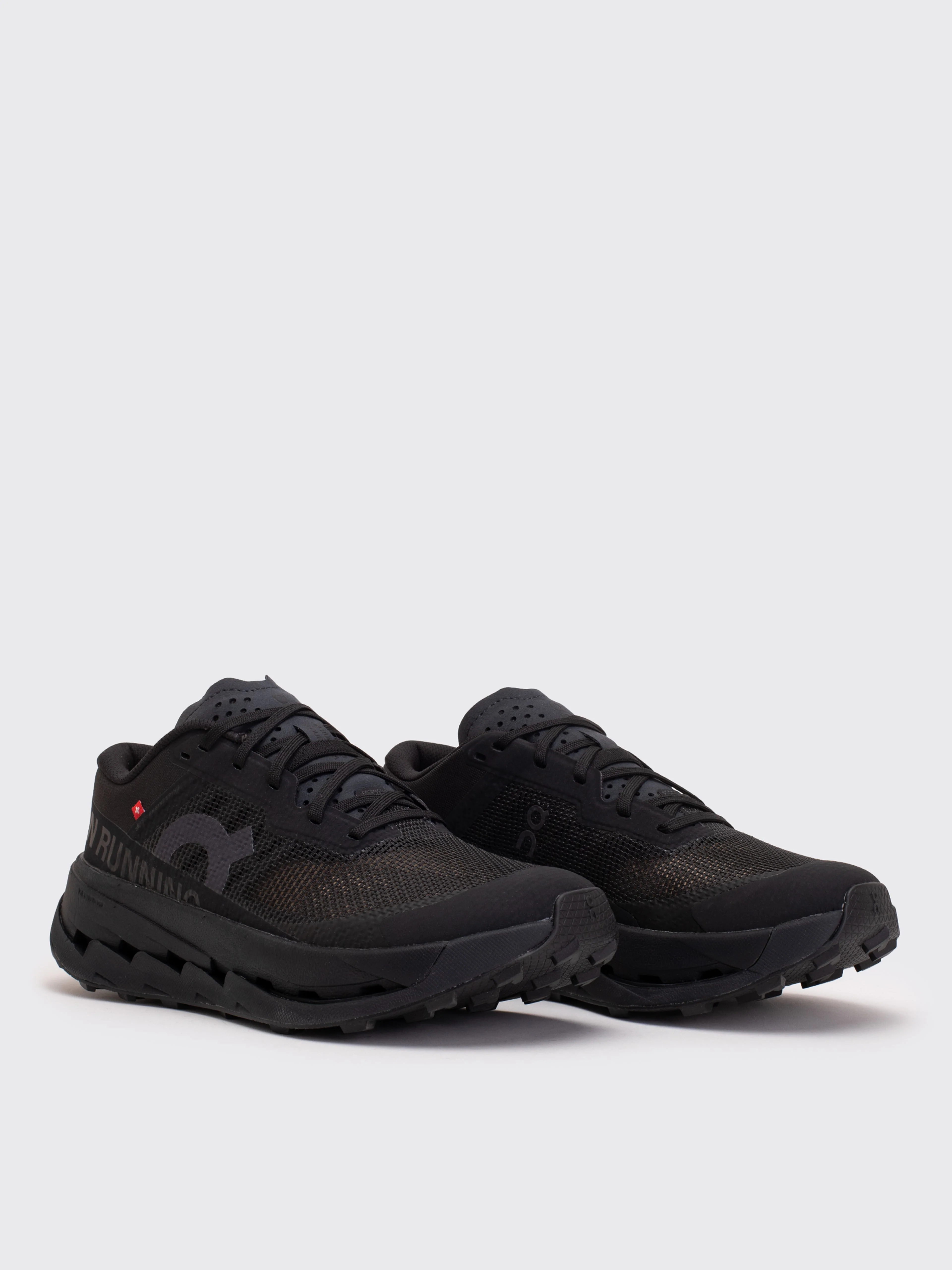 ON Running Cloudultra 3 M Sneaker - Black/Black - Image 2