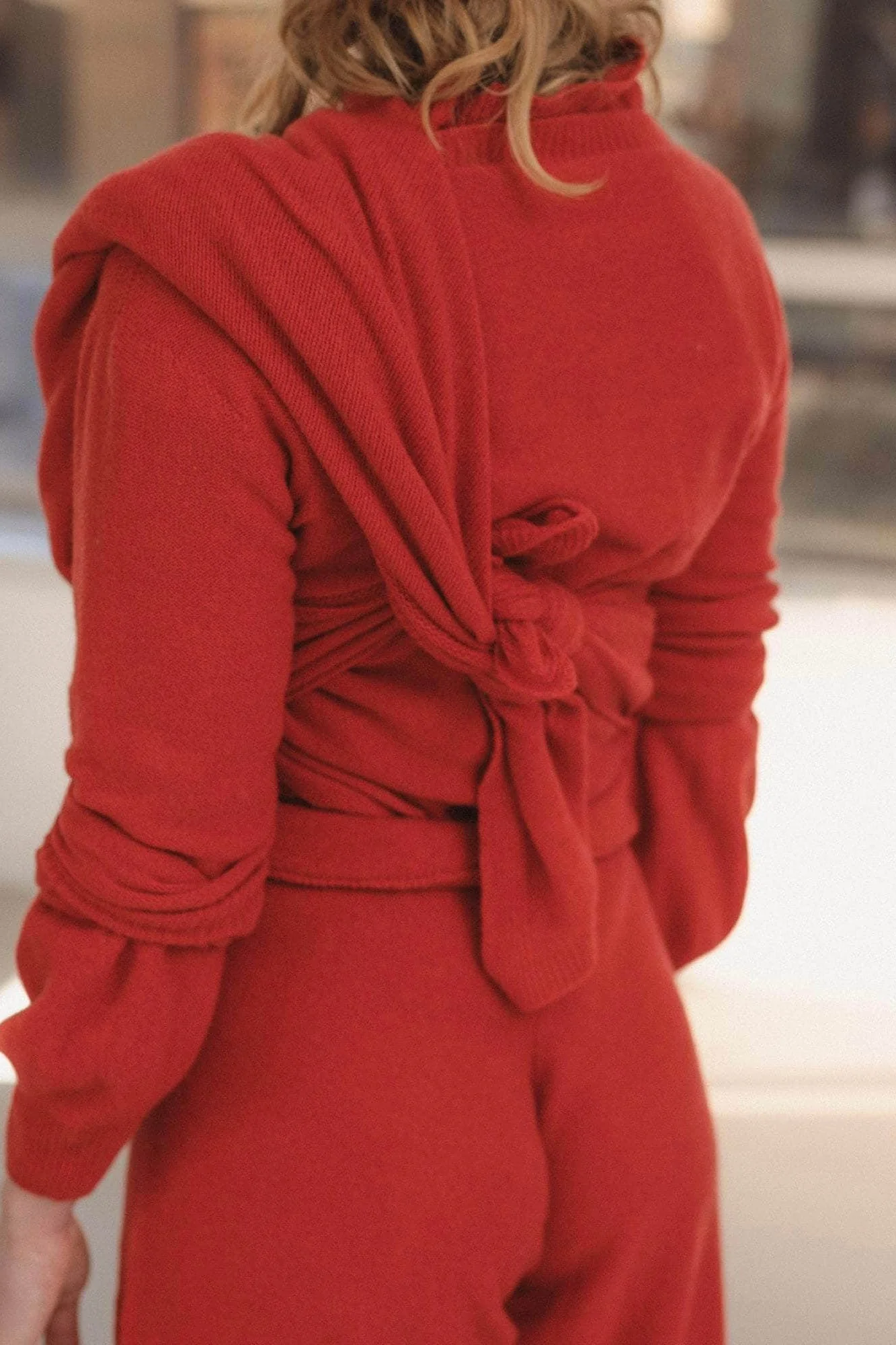 Baserange Whit Scarf - Image 3