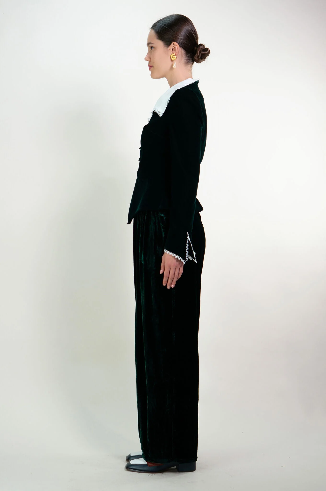 Kristinit Anais Velvet Jacket - Image 4