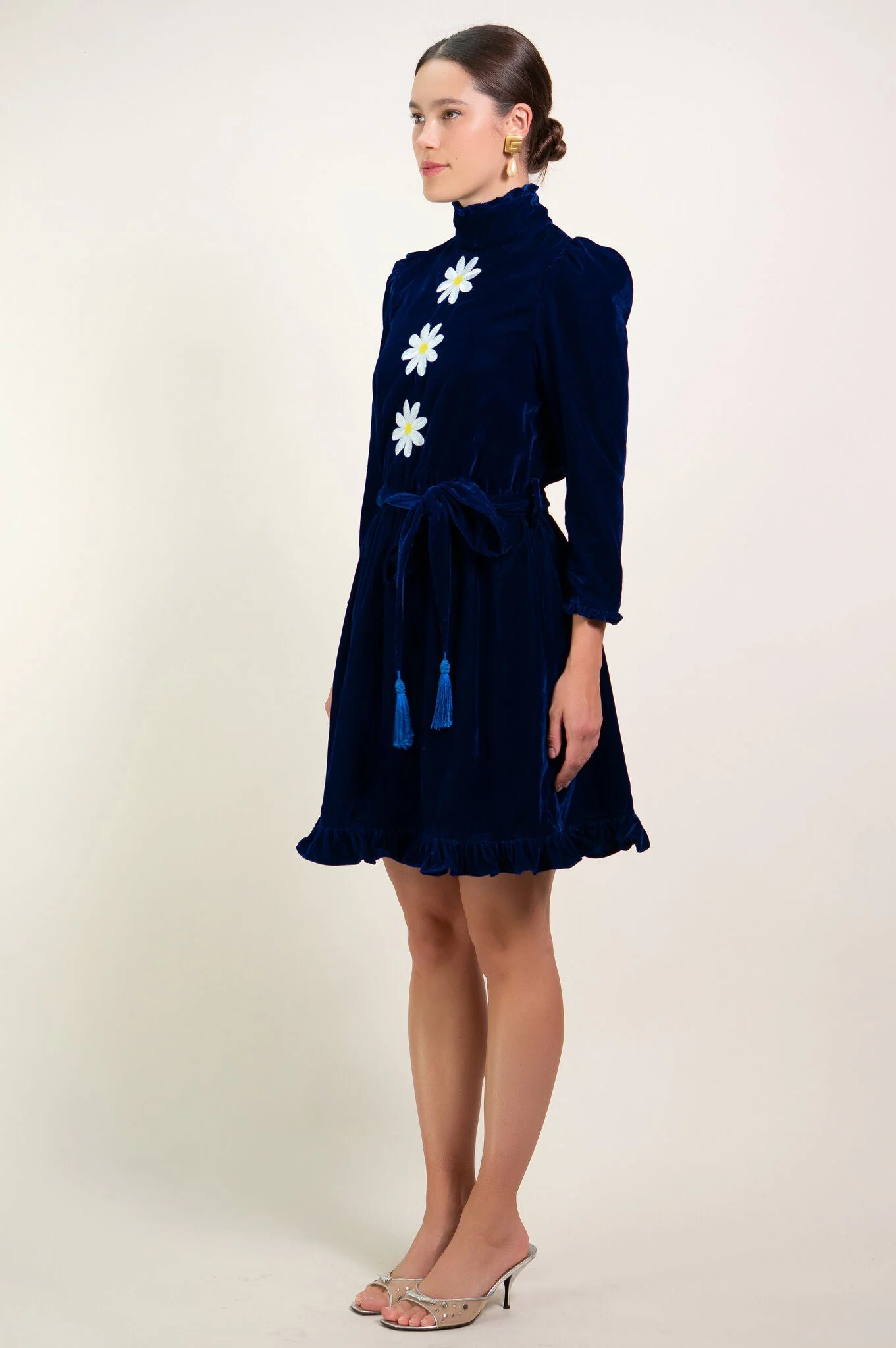 Kristinit Daisy Velvet Dress - Image 2