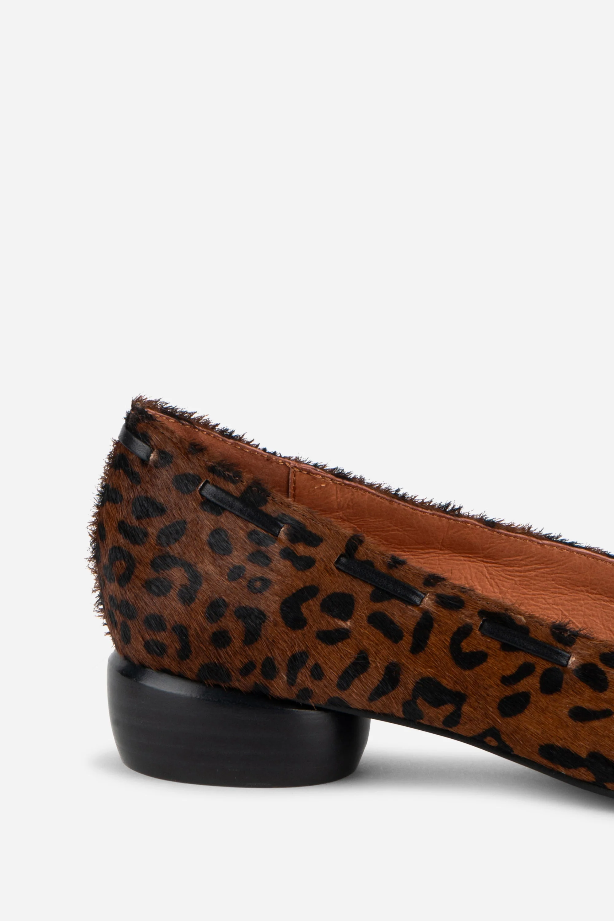 INTENTIONALLY __________. Sia Flat - Brown Cheetah - Image 5