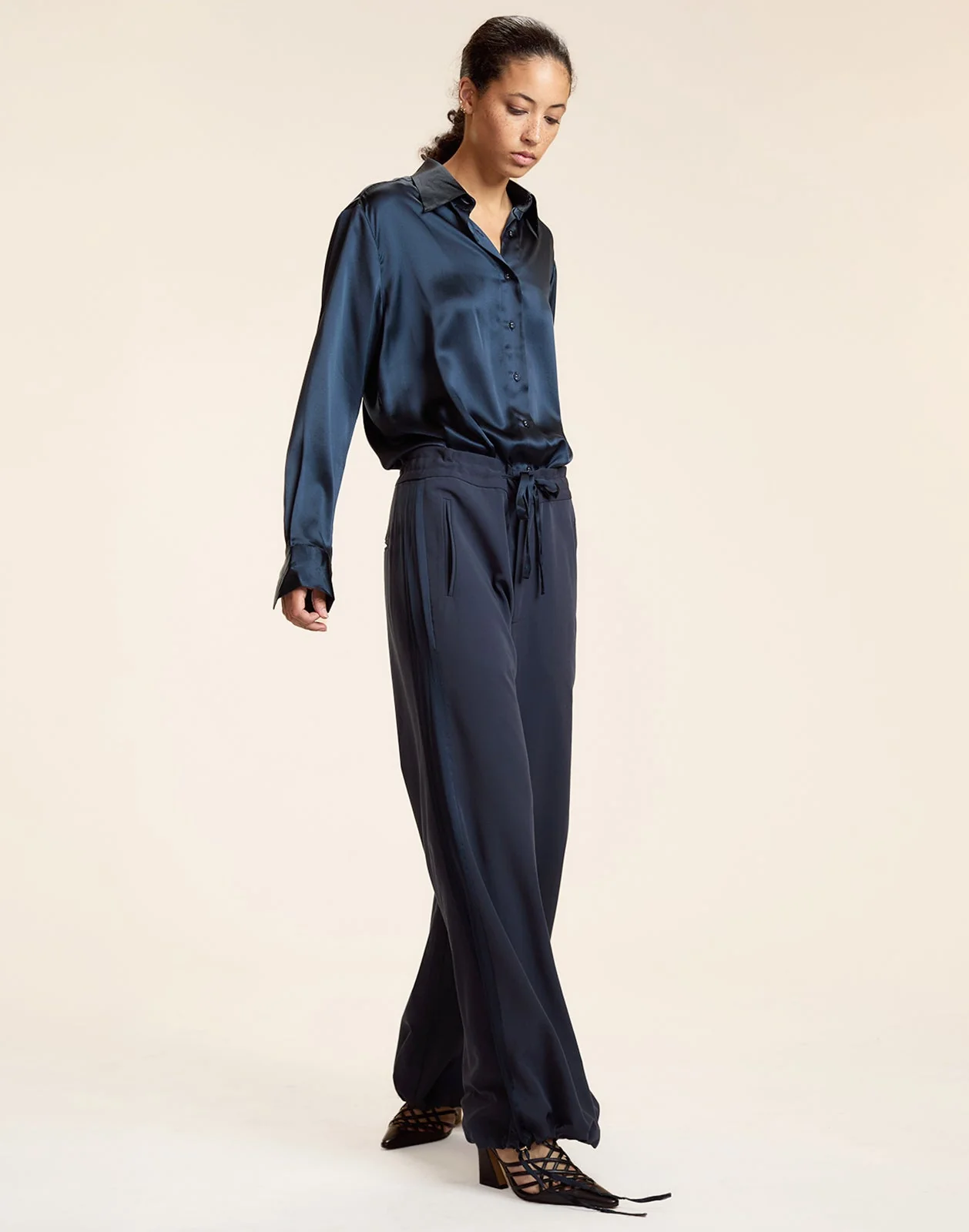 Cynthia Rowley The Tux Pant Pants - Navy - Image 2