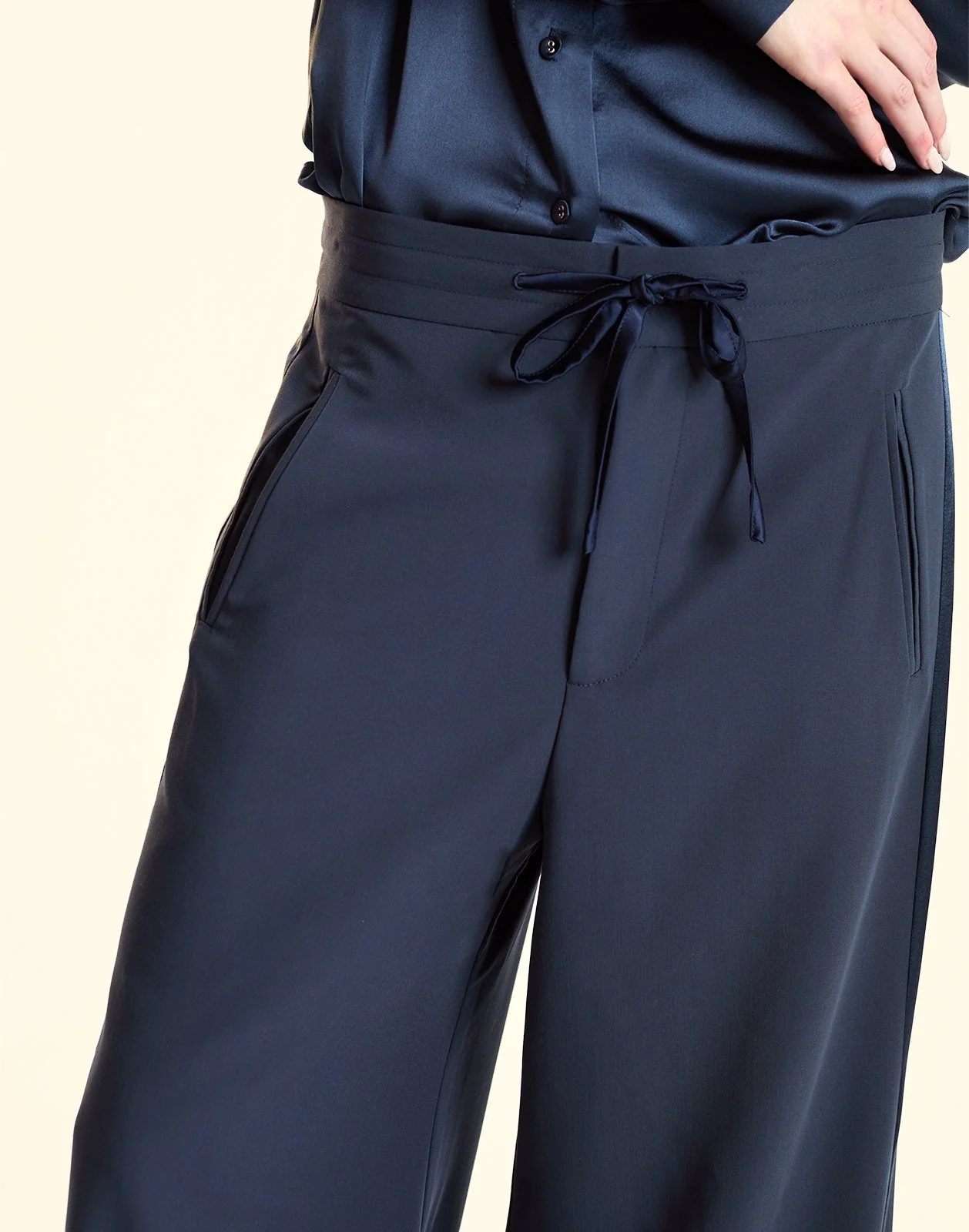 Cynthia Rowley The Tux Pant Pants - Navy - Image 4