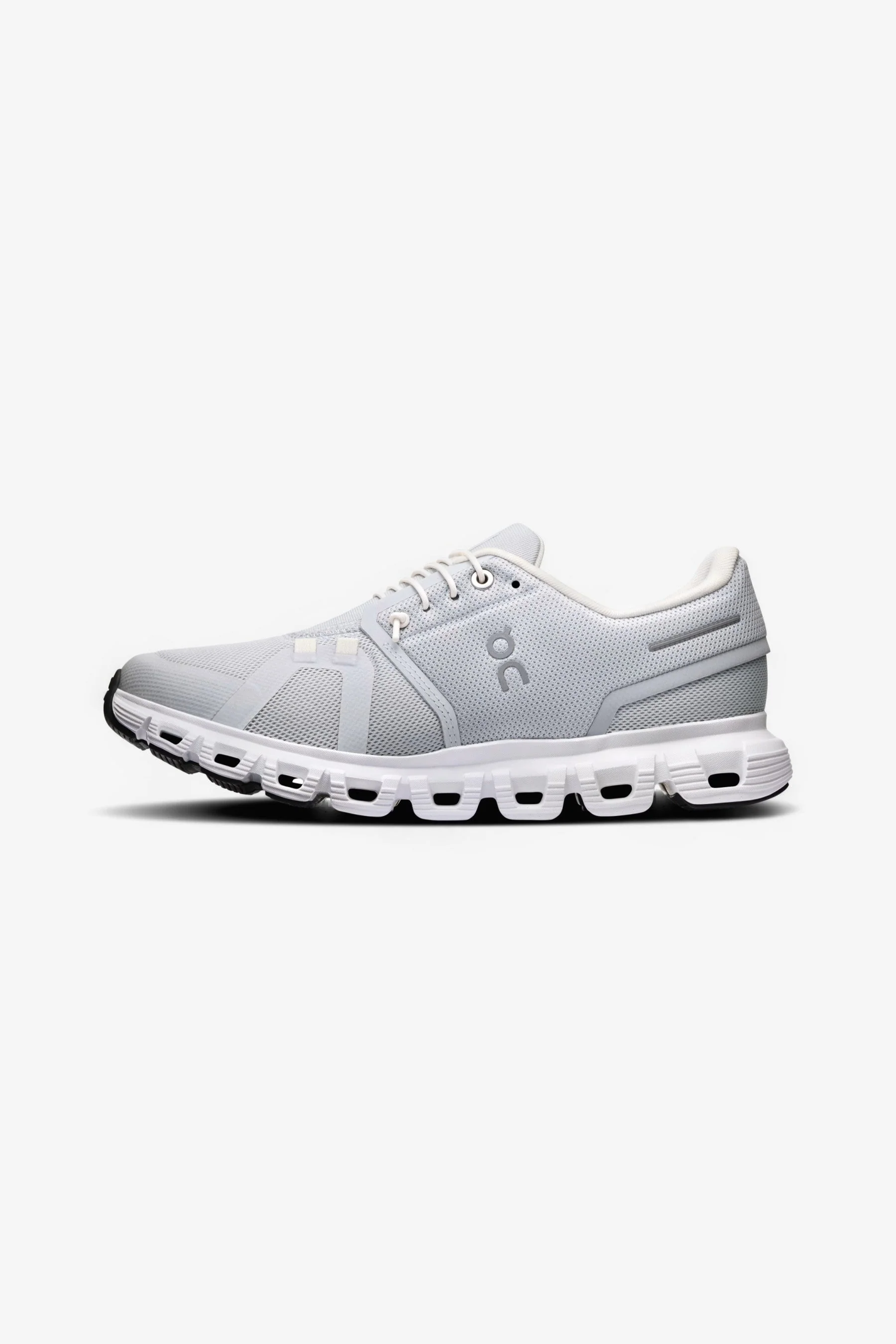 ON Running Cloud 6 Sneakers - Image 4