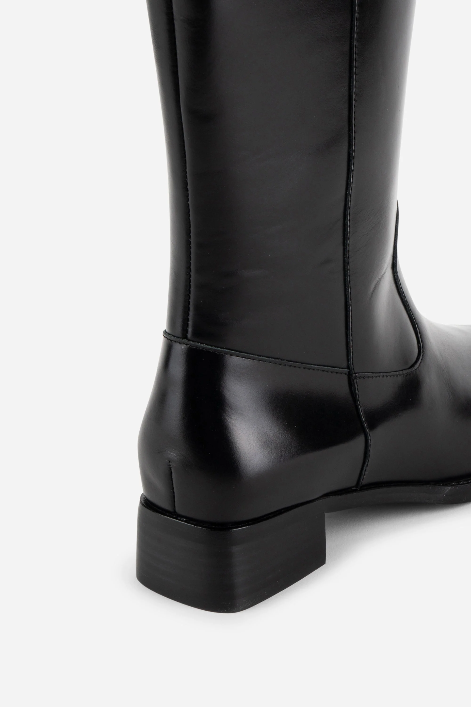 INTENTIONALLY __________. Tame Knee High Boot - Black - Image 5