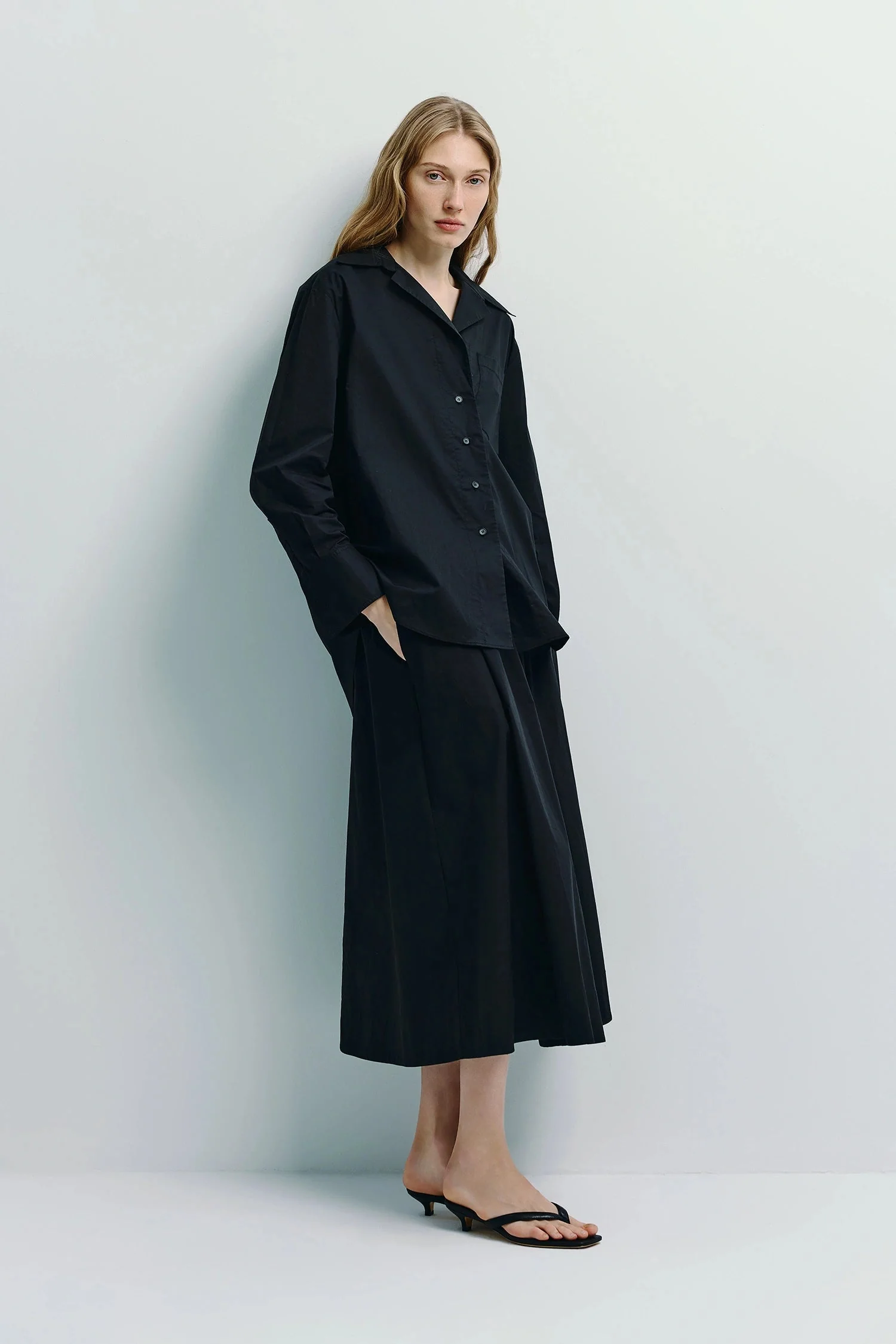 Rue Sophie Andra Shirt - Black - Image 2