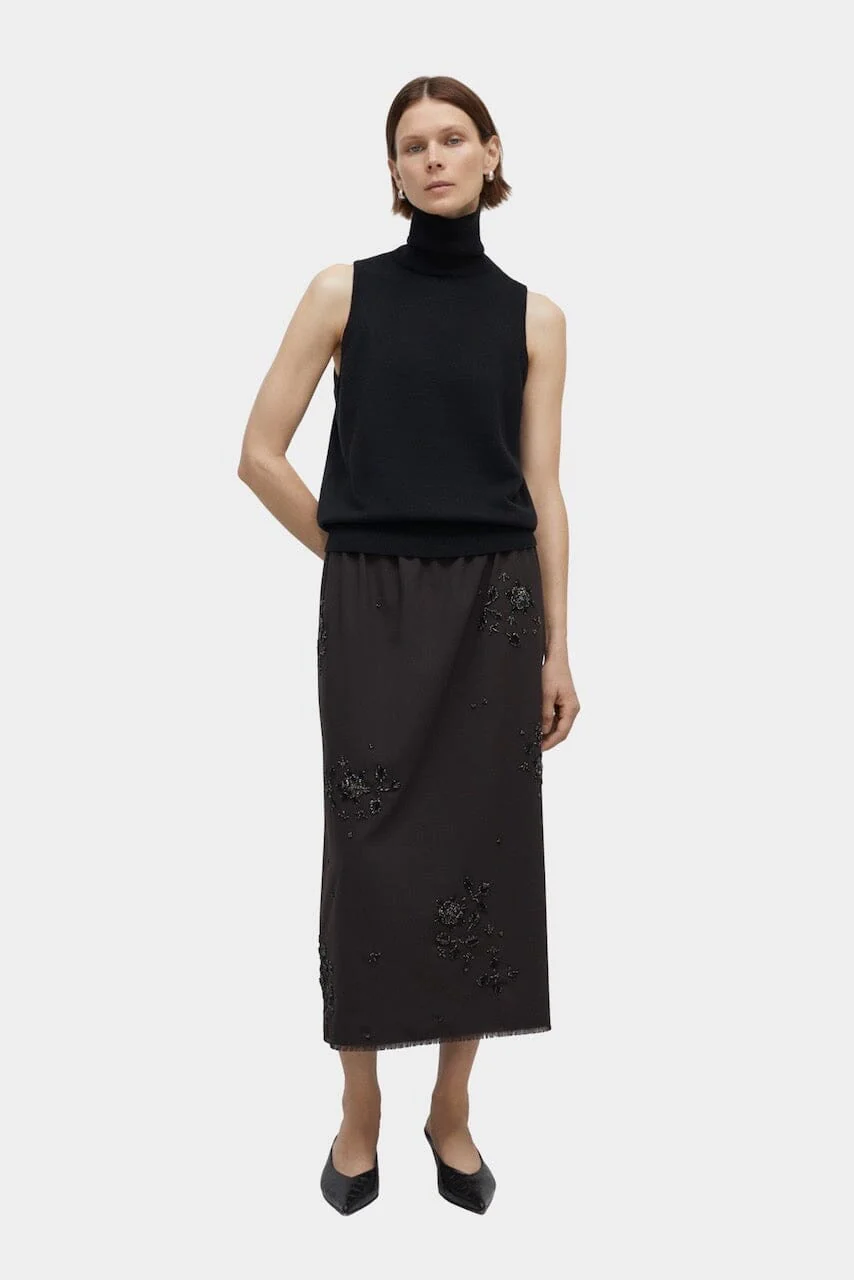 Cordera Merino Wool Turtleneck Vest - Black - Image 2
