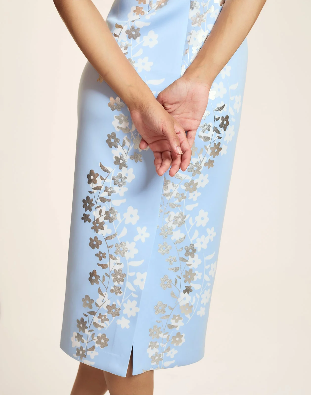 Cynthia Rowley Sleeveless Bonded Midi Dress - Blue/Silver - Image 4