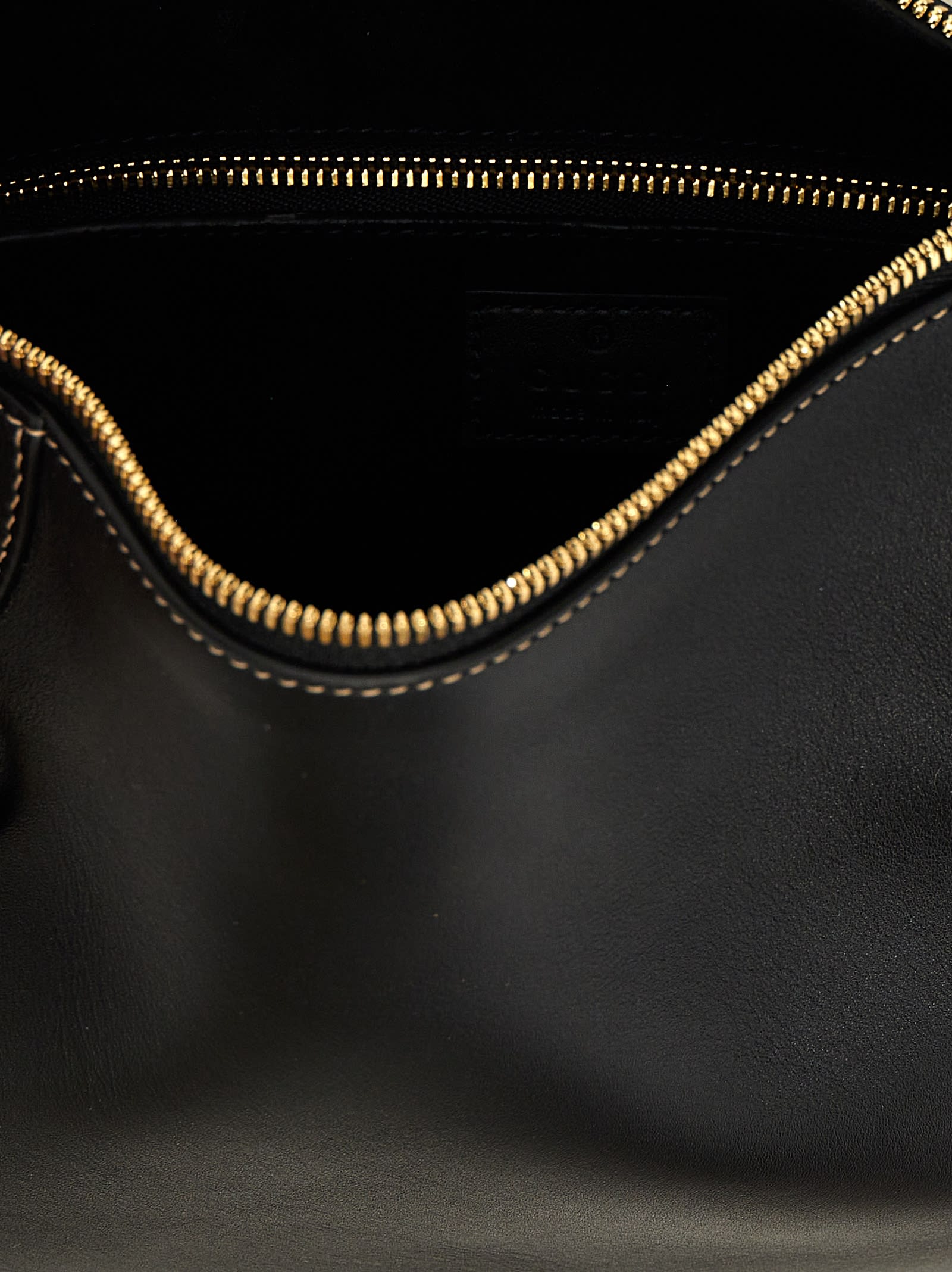 Gucci GG Emblem Medium Shoulder Bag - Black - Image 4