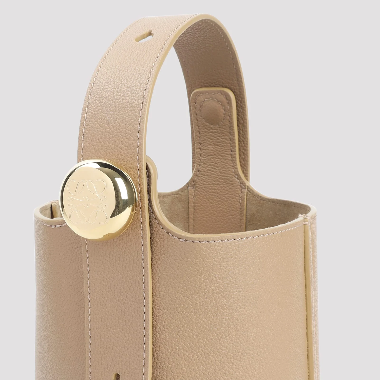 LOEWE Pebble Bucket Mini Bag - Latte - Image 5