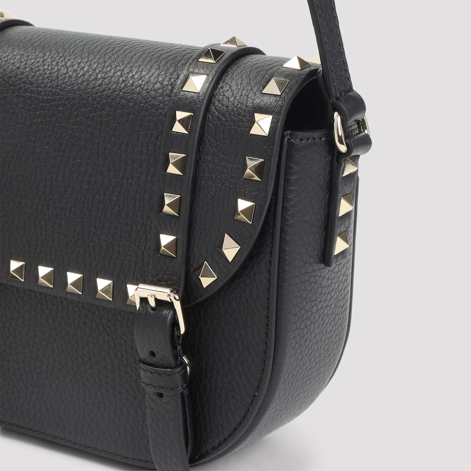 Valentino Garavani Rockstud Small Messenger Shoulder Bag - Black - Image 5