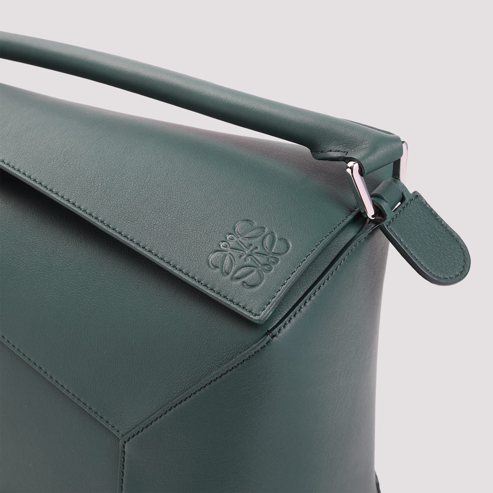 LOEWE Puzzle Edge New Large Shoulder Bag - Evergreen - Image 5