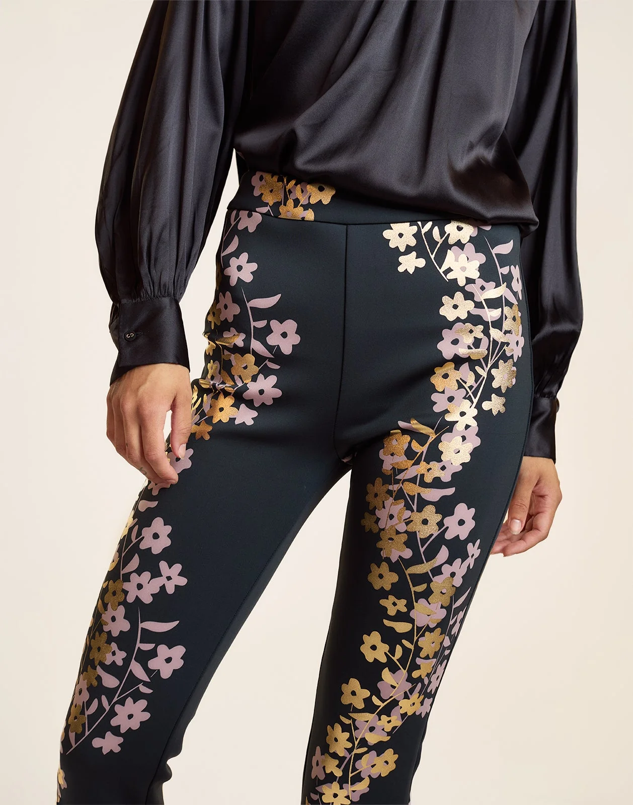 Cynthia Rowley Metallic Bonded Pants - Black Gold - Image 6