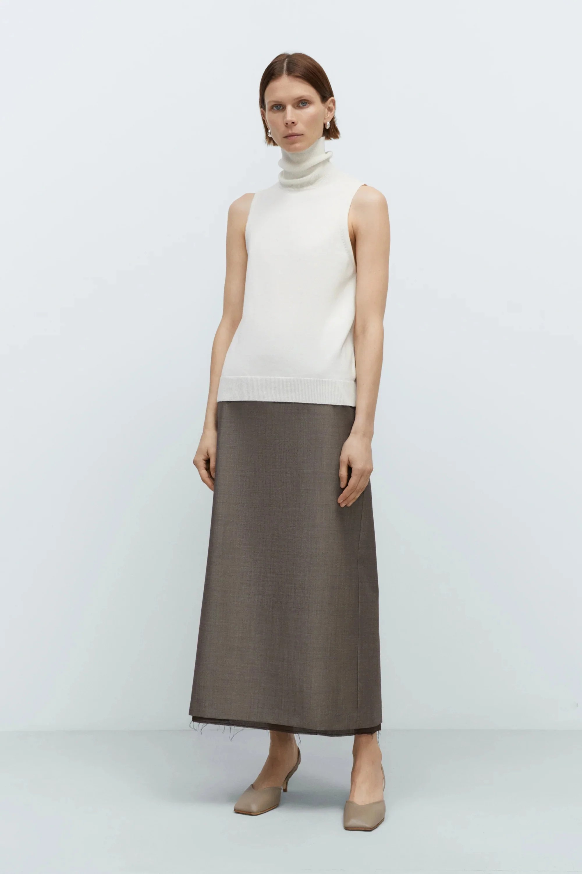 Cordera Merino Wool Turtleneck Vest - Image 2