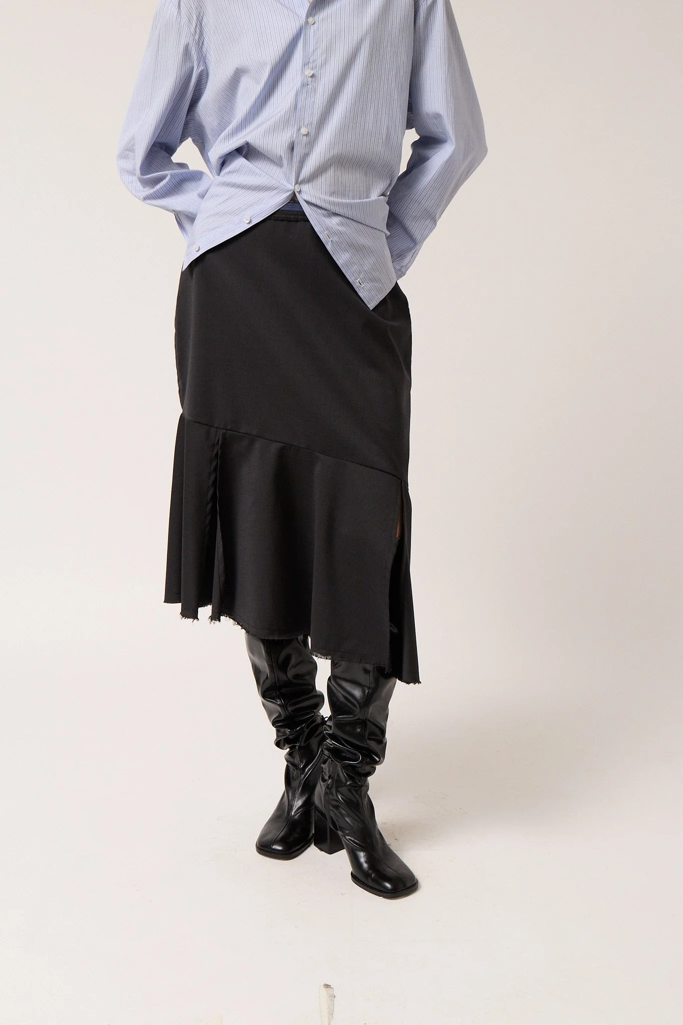 Colmillo de Morsa Asymmetrical Wool Skirt - Dark Grey - Image 3