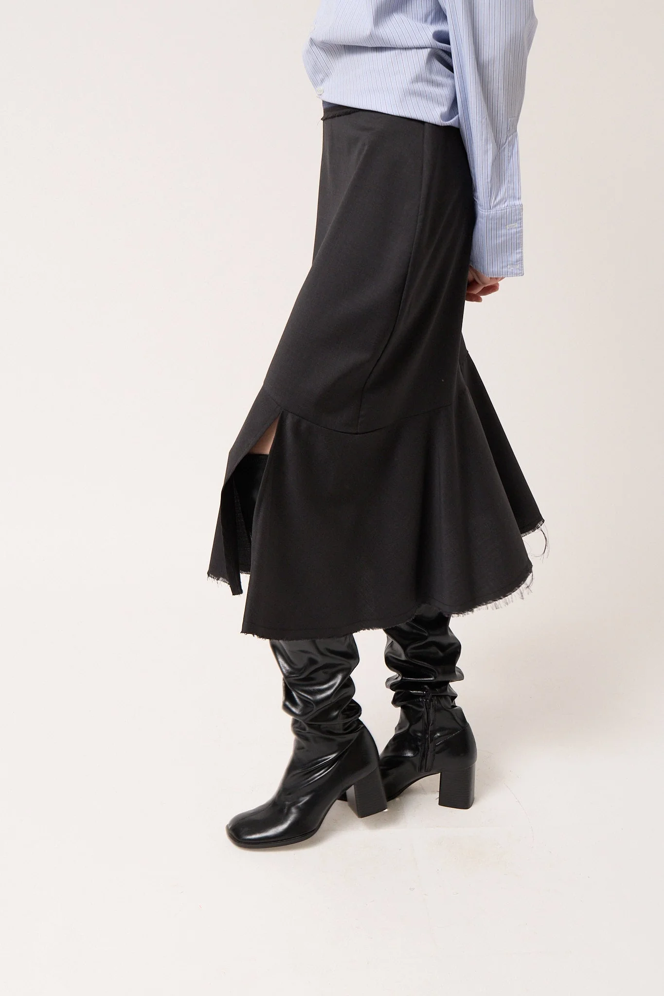 Colmillo de Morsa Asymmetrical Wool Skirt - Dark Grey - Image 5