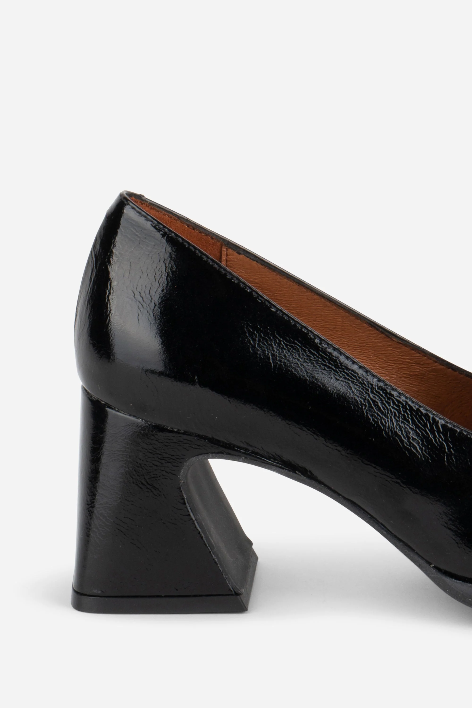INTENTIONALLY __________. Mosa Heeled Loafer - Image 10