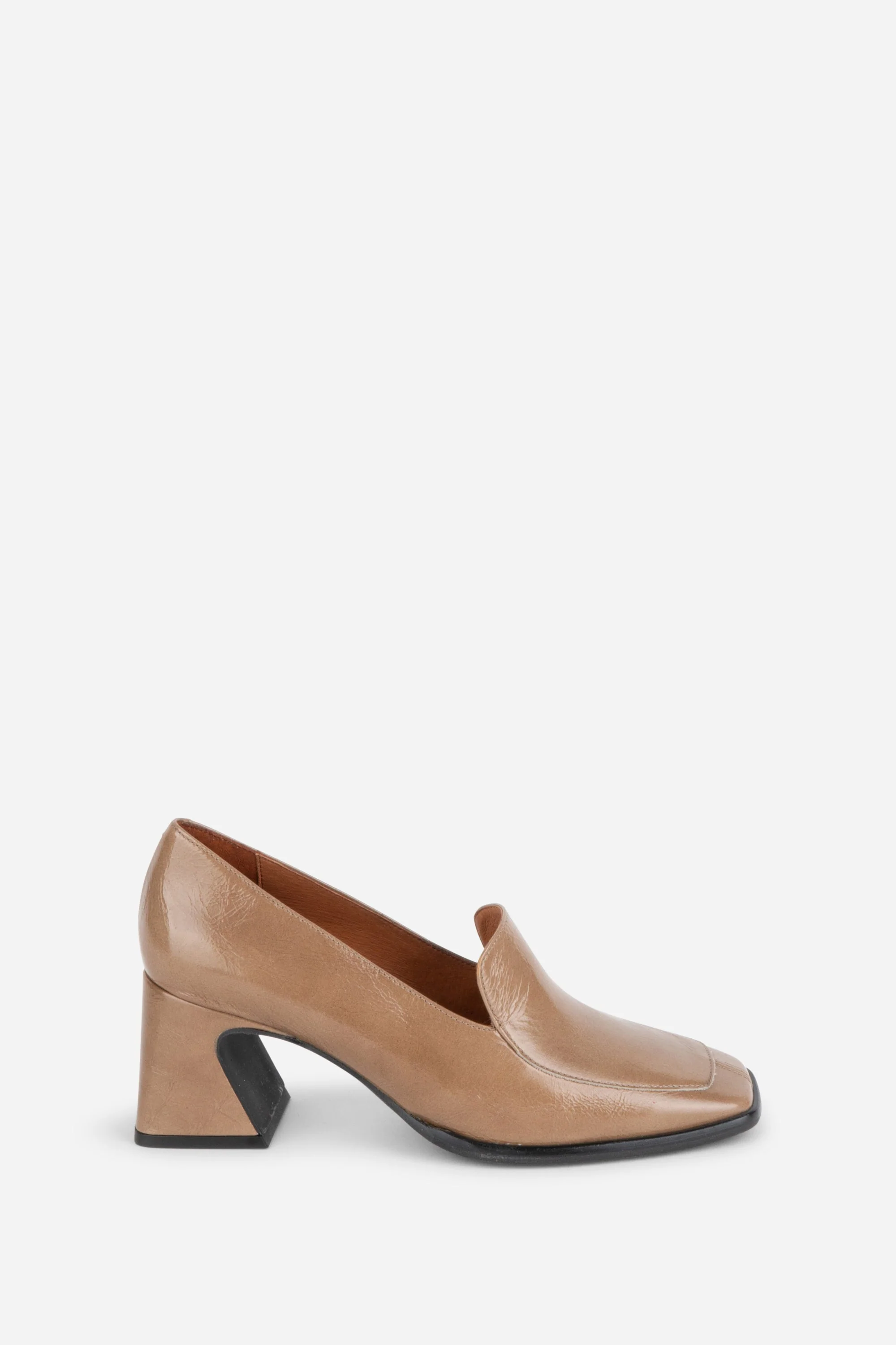 INTENTIONALLY __________. Mosa Heeled Loafer - Image 6
