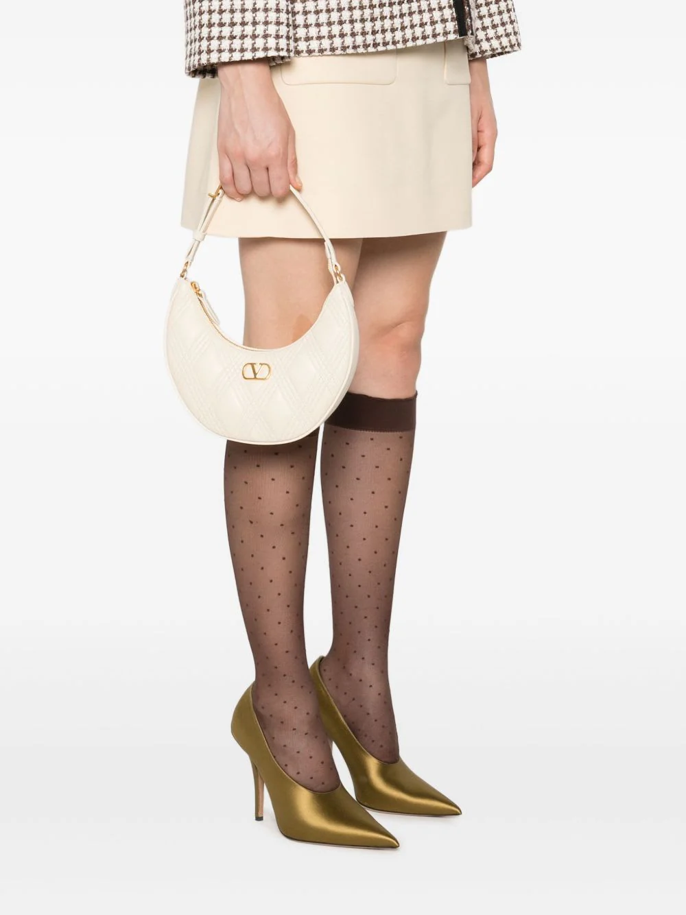 Valentino Garavani Quiltie 67 Shoulder Bag - White - Image 2