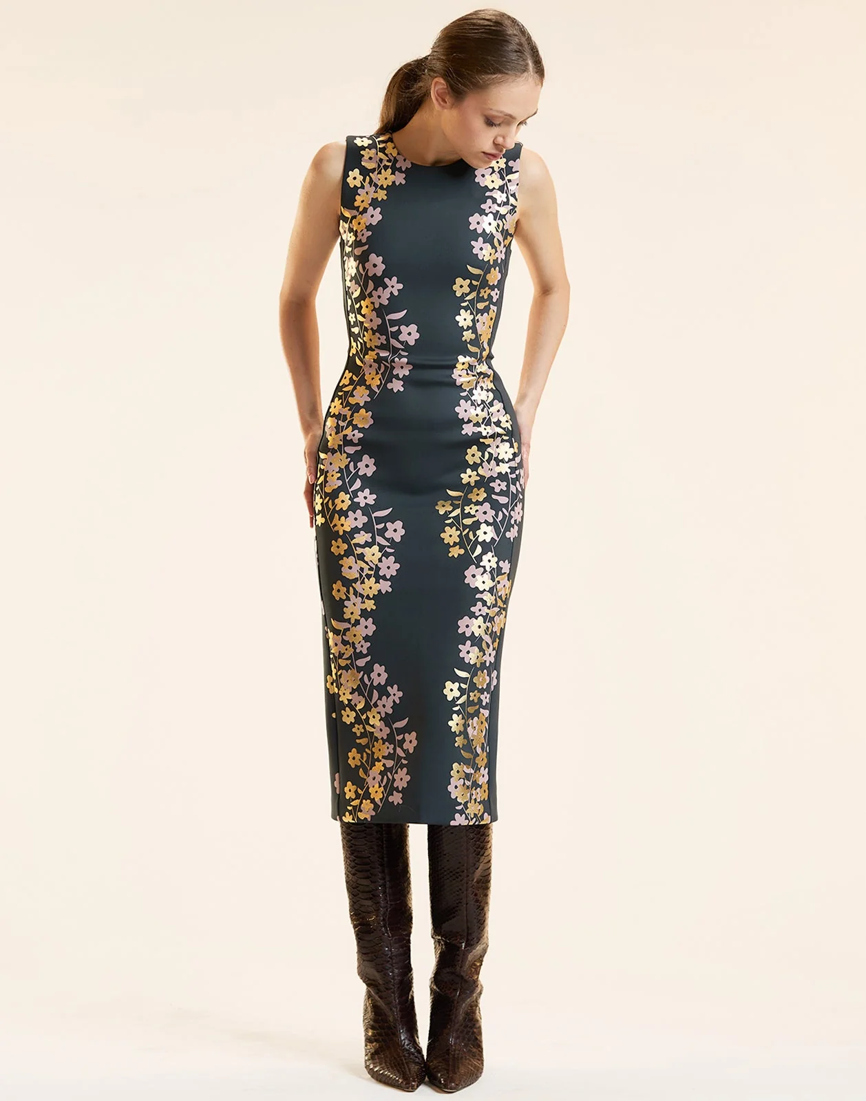 Cynthia Rowley Sleeveless Bonded Midi Dress - Black/Gold - Image 2