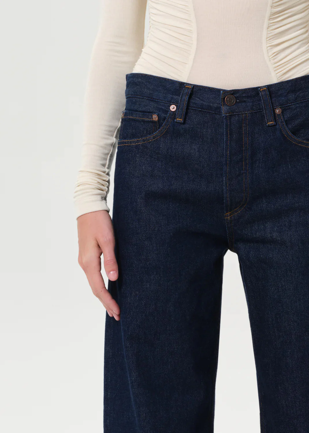 AGOLDE Arc Jean 32" Jean - Image 4
