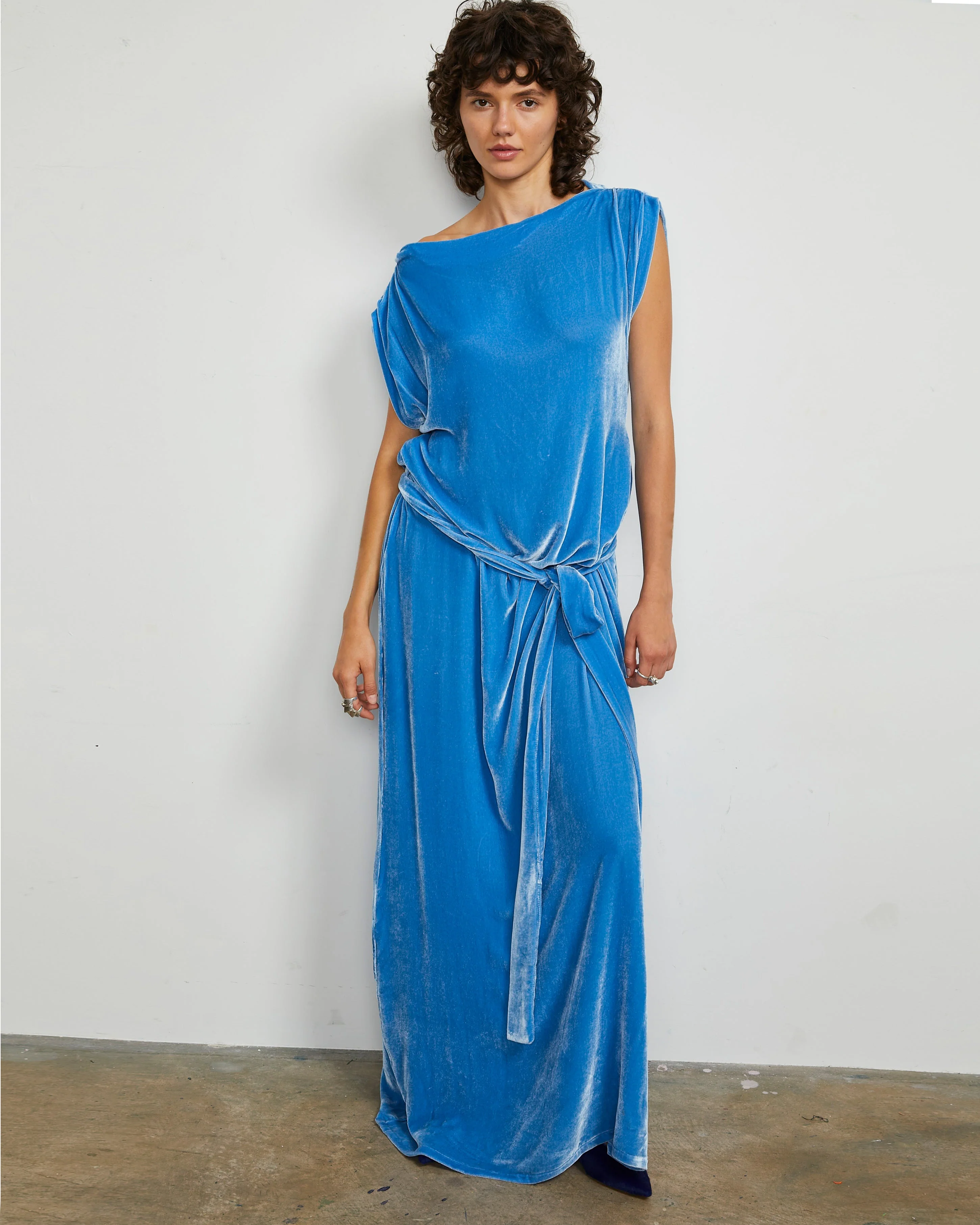 LWN Pinch Gown - Image 2