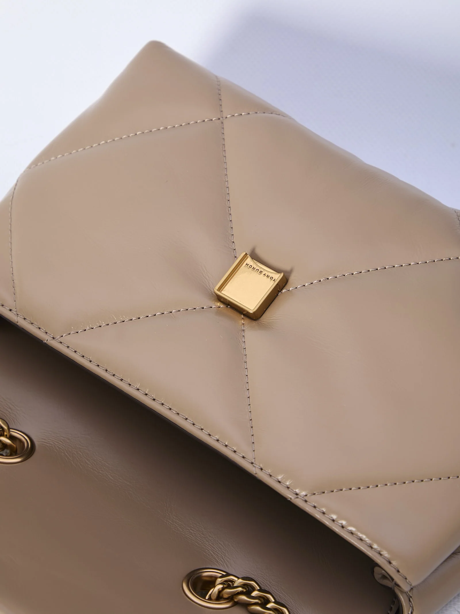 Tory Burch Kira Diamond Quilt Small Convertible Shoulder Bag - Beige - Image 4