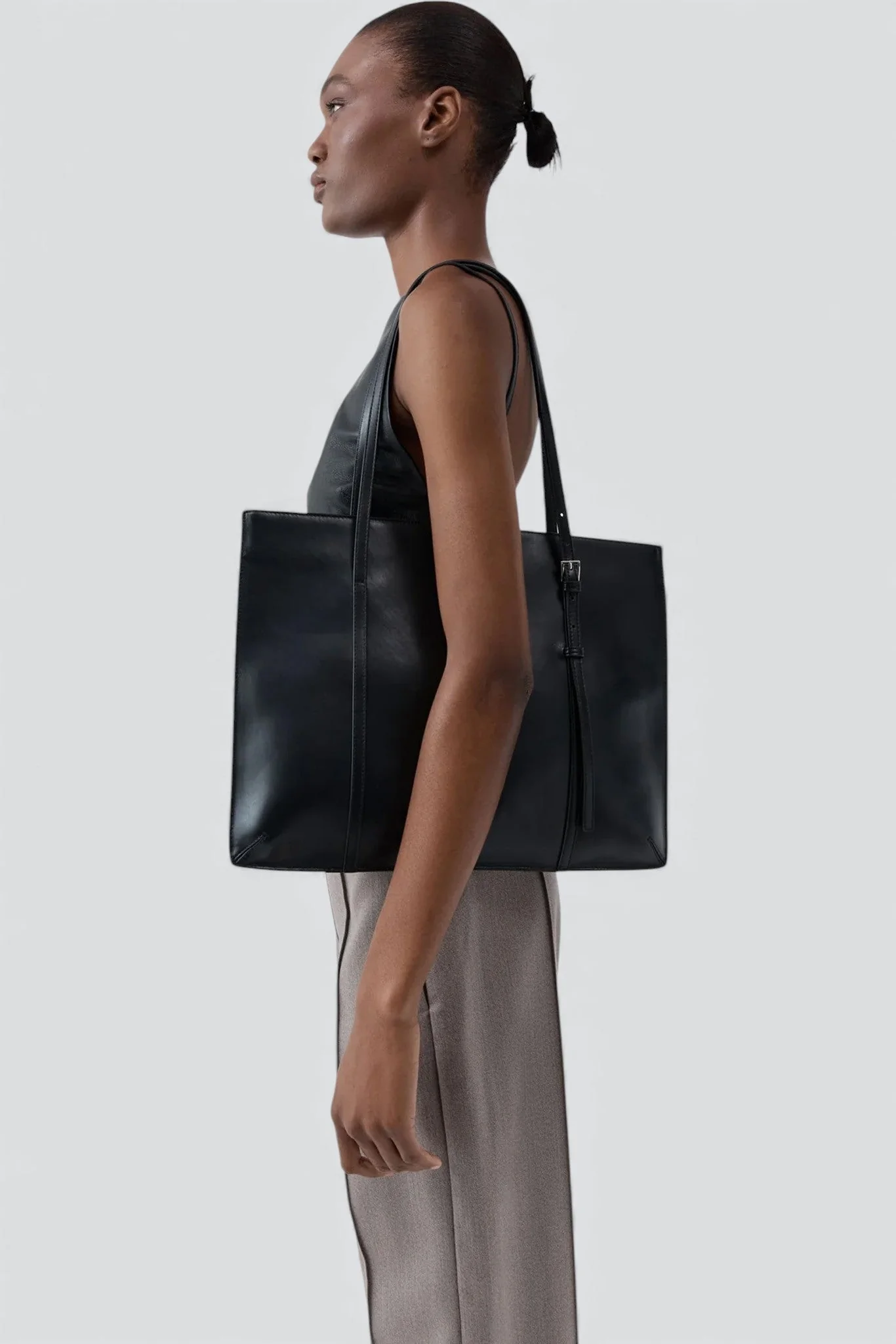 St. Agni 90s Messenger Tote - Image 2
