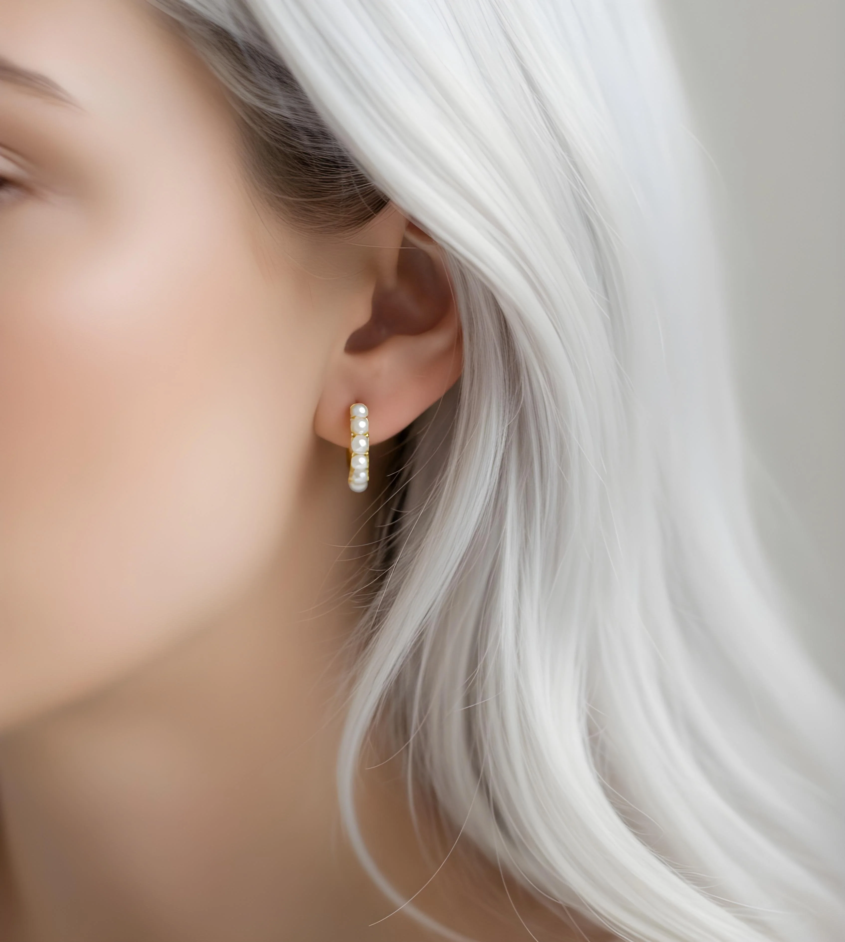 MATTER MATTERS Cluster Pearl Gold Hoops Earrings - Image 2