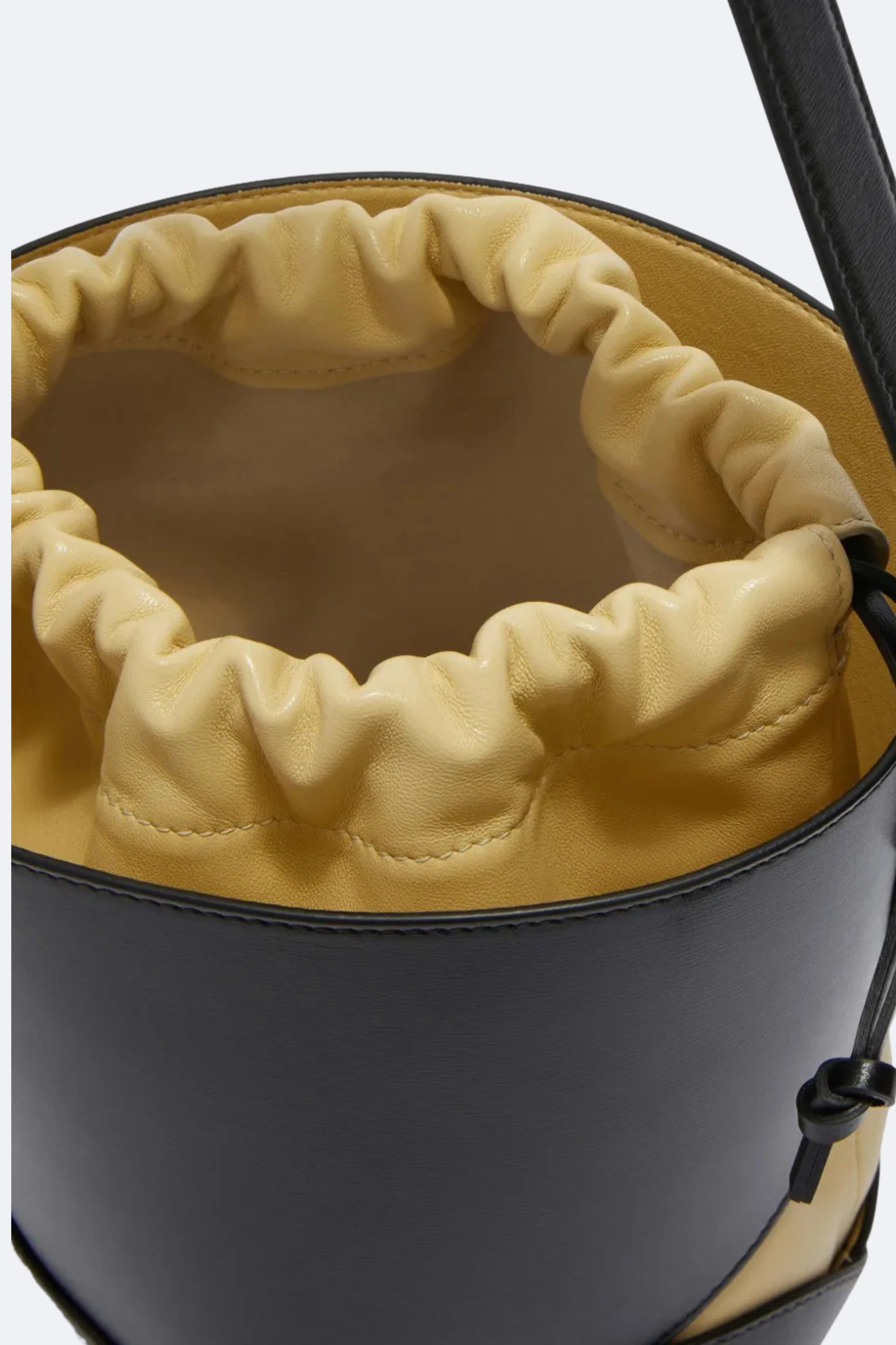 Jil Sander Medium Ellipse Bucket Bag - Image 4